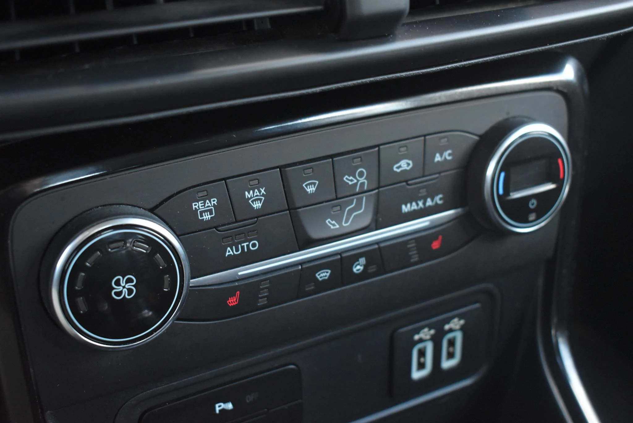 Ford-EcoSport-image-35