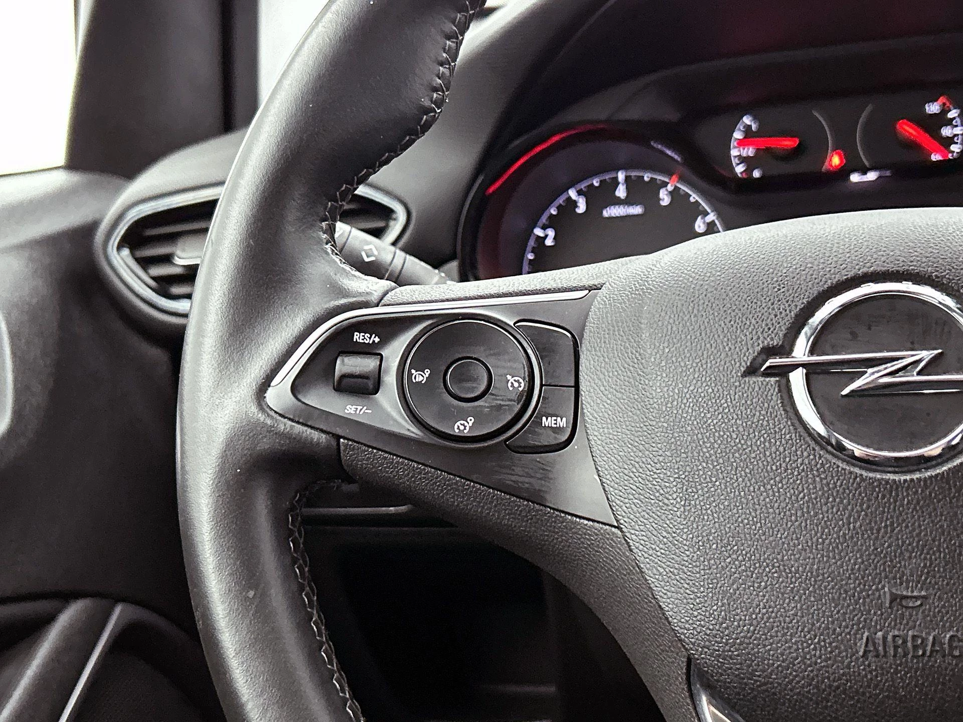 Opel Crossland X 1.2 Edition