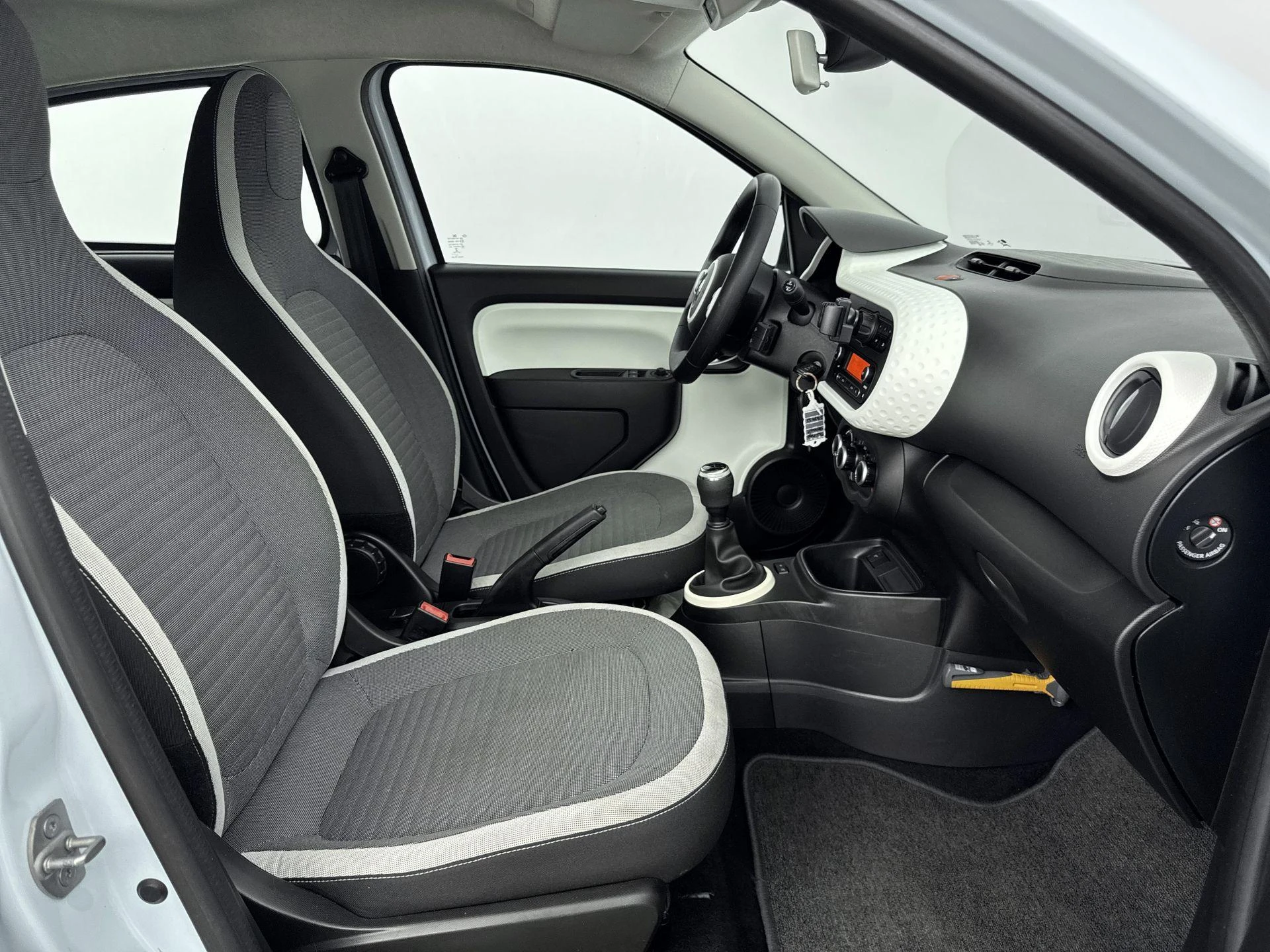 Renault-Twingo-image-17