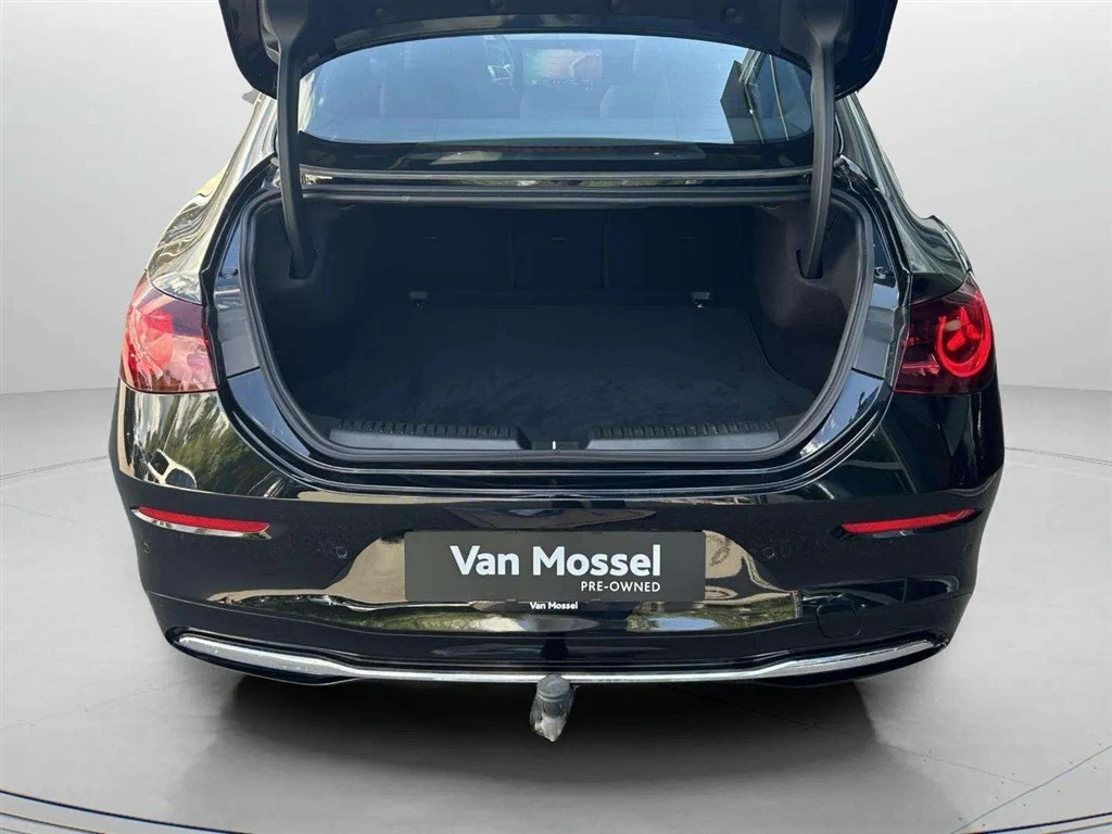 Mercedes-Benz-CLA-image-21