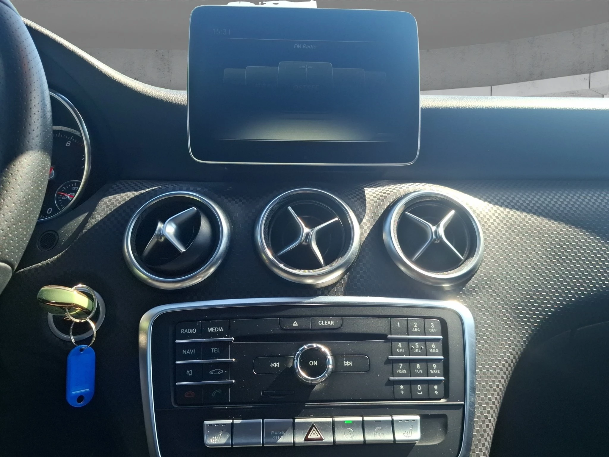 Mercedes-Benz-A-Klasse-image-14