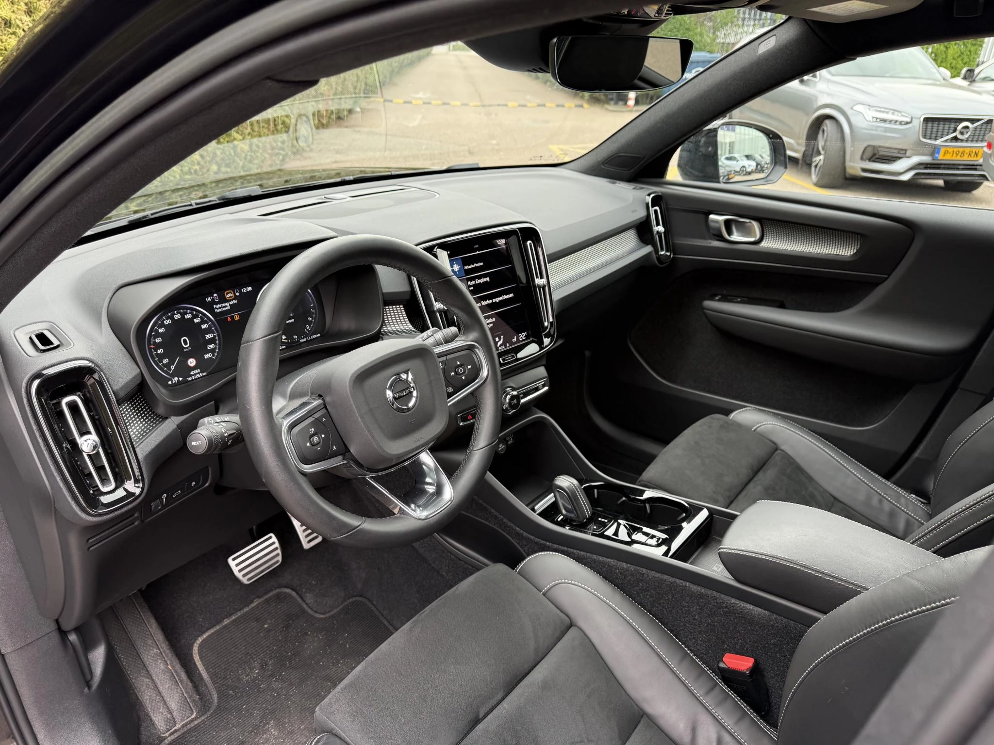 Volvo XC40 T5 Recharge R-Design