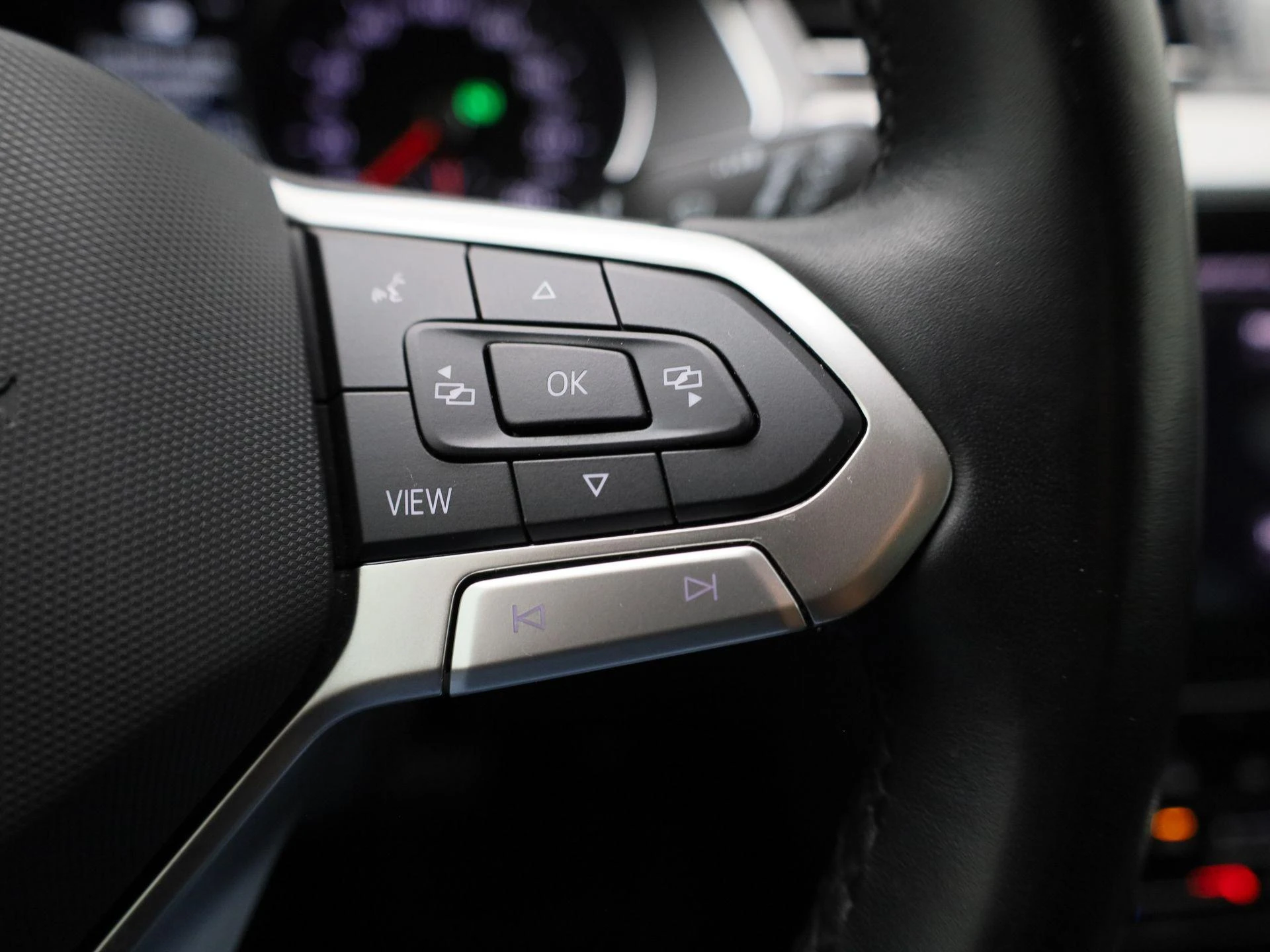 Volkswagen-Passat-image-19