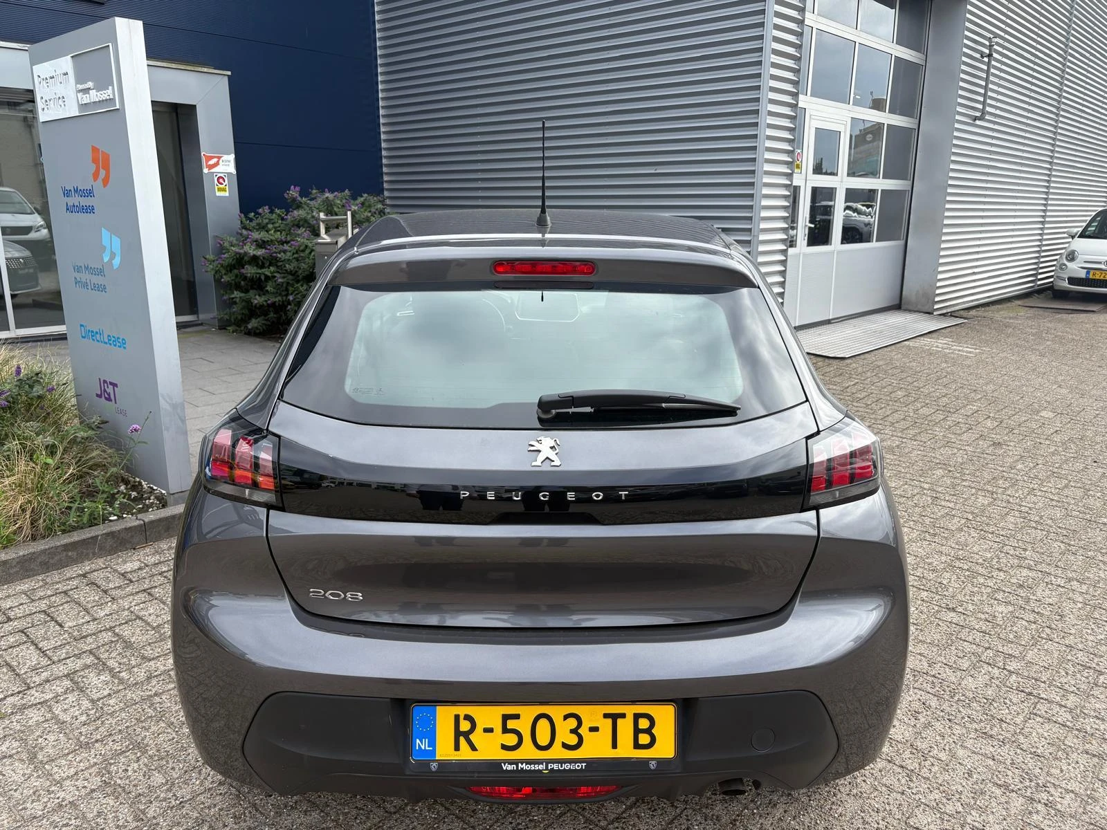 Peugeot-208-image-5