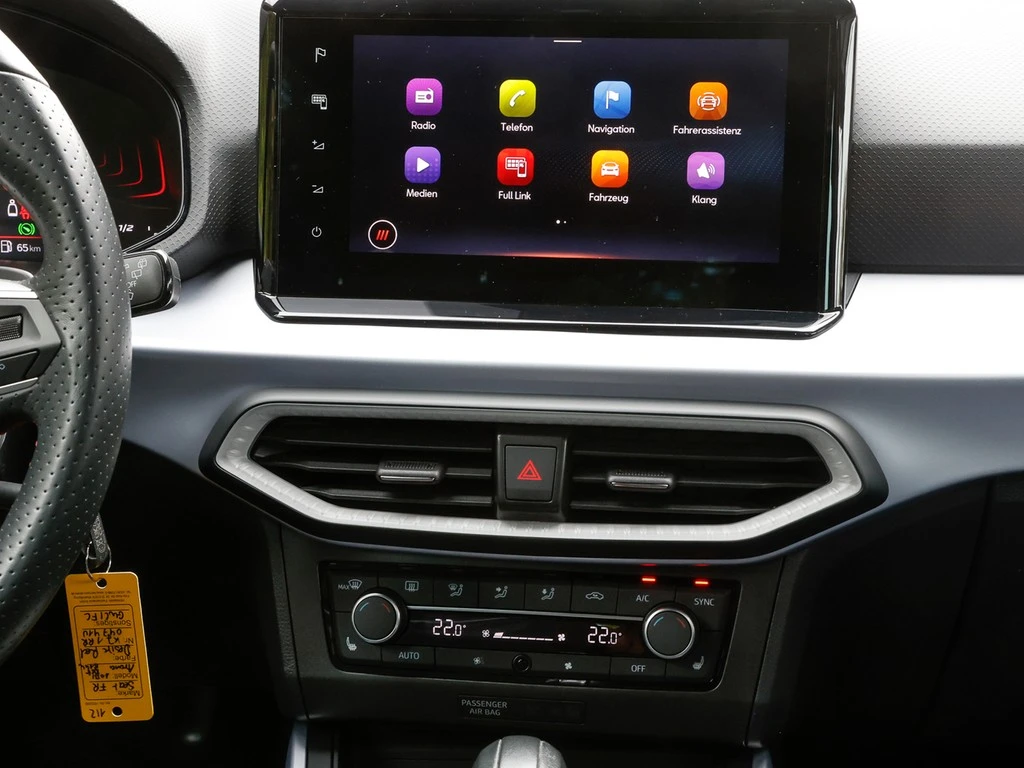 SEAT-Arona-image-11