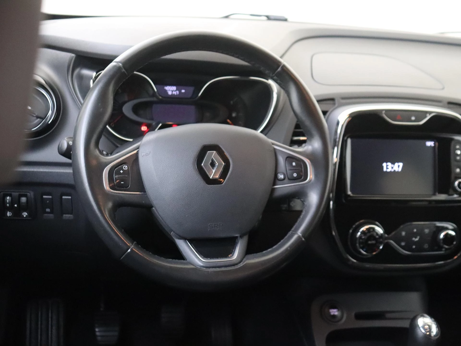 Renault-Captur-image-13