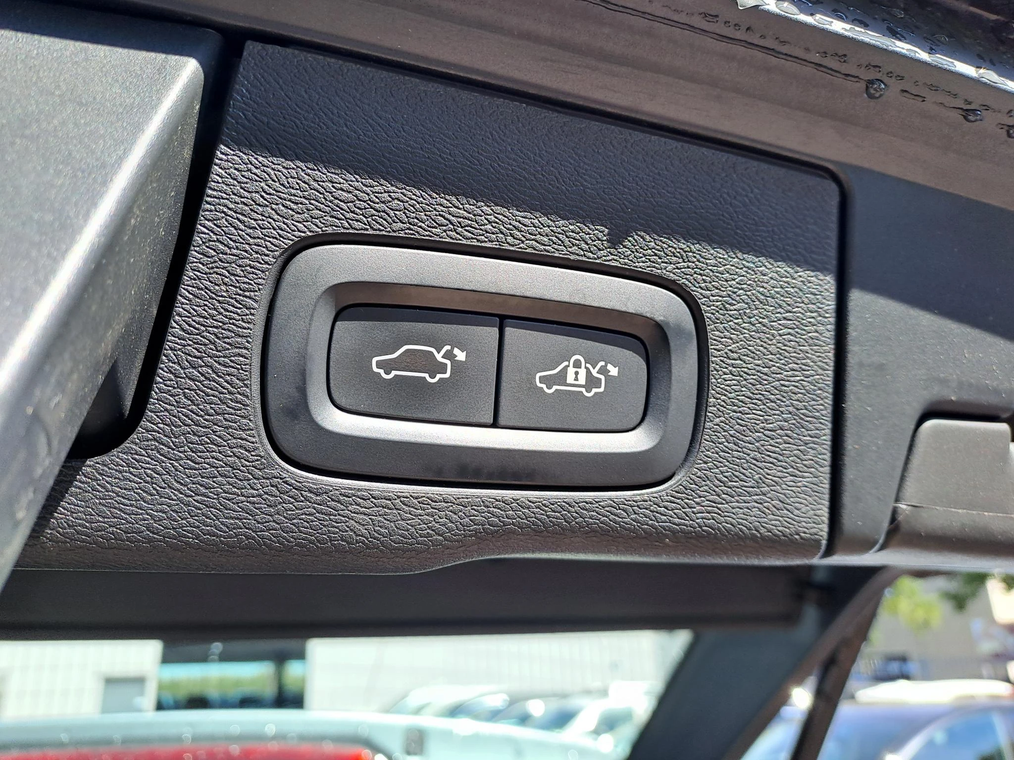 Volvo-XC60-image-12