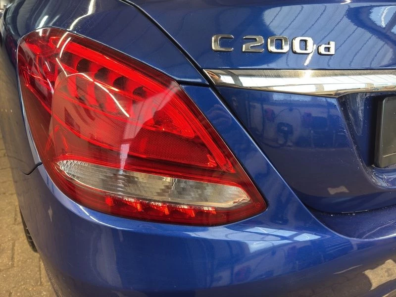Mercedes-Benz C-Klasse 200 d NAVI PANO KAMERA TEMPOMAT PDC SHZ
