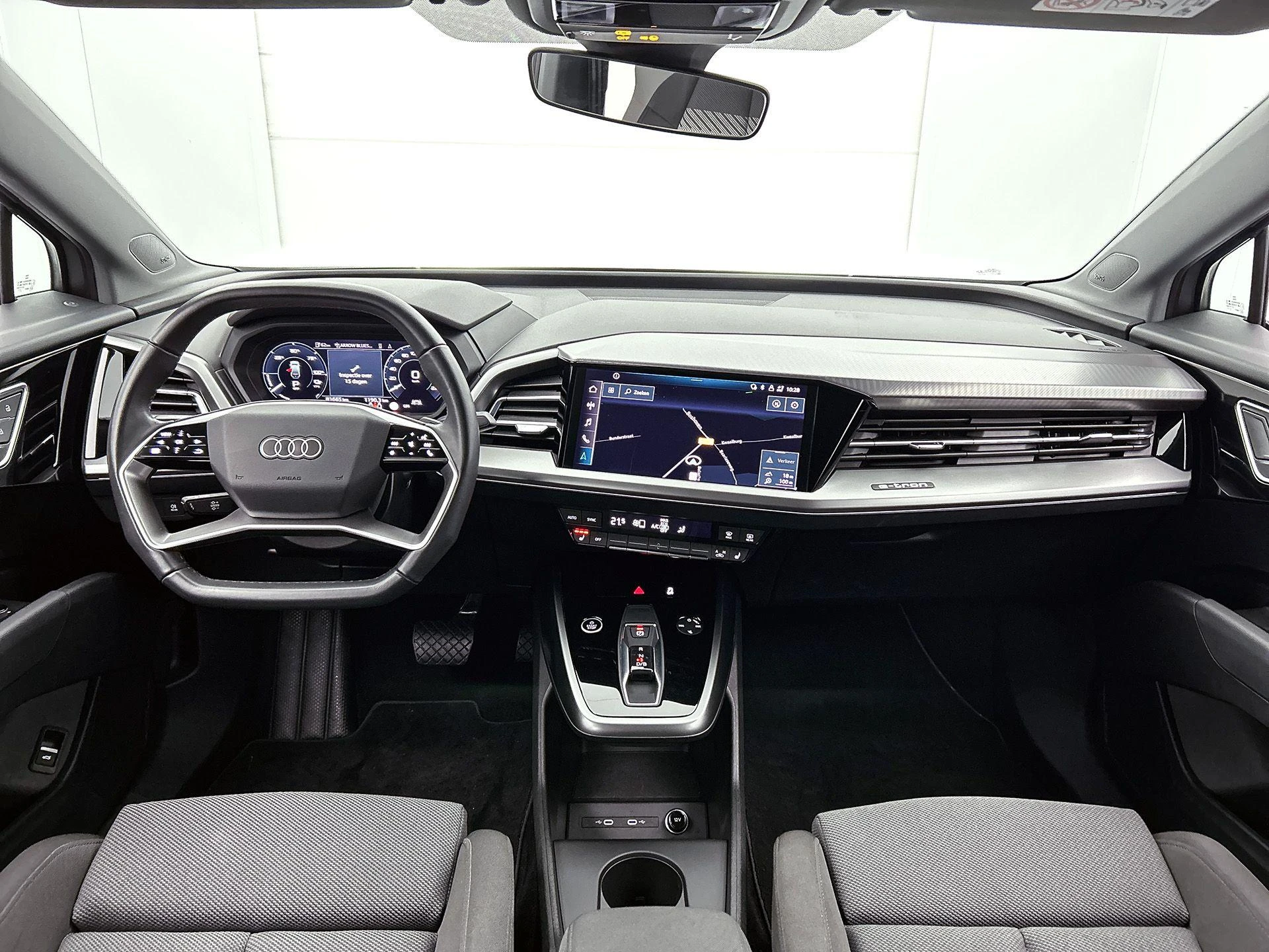 Audi-Q4 e-tron-image-21