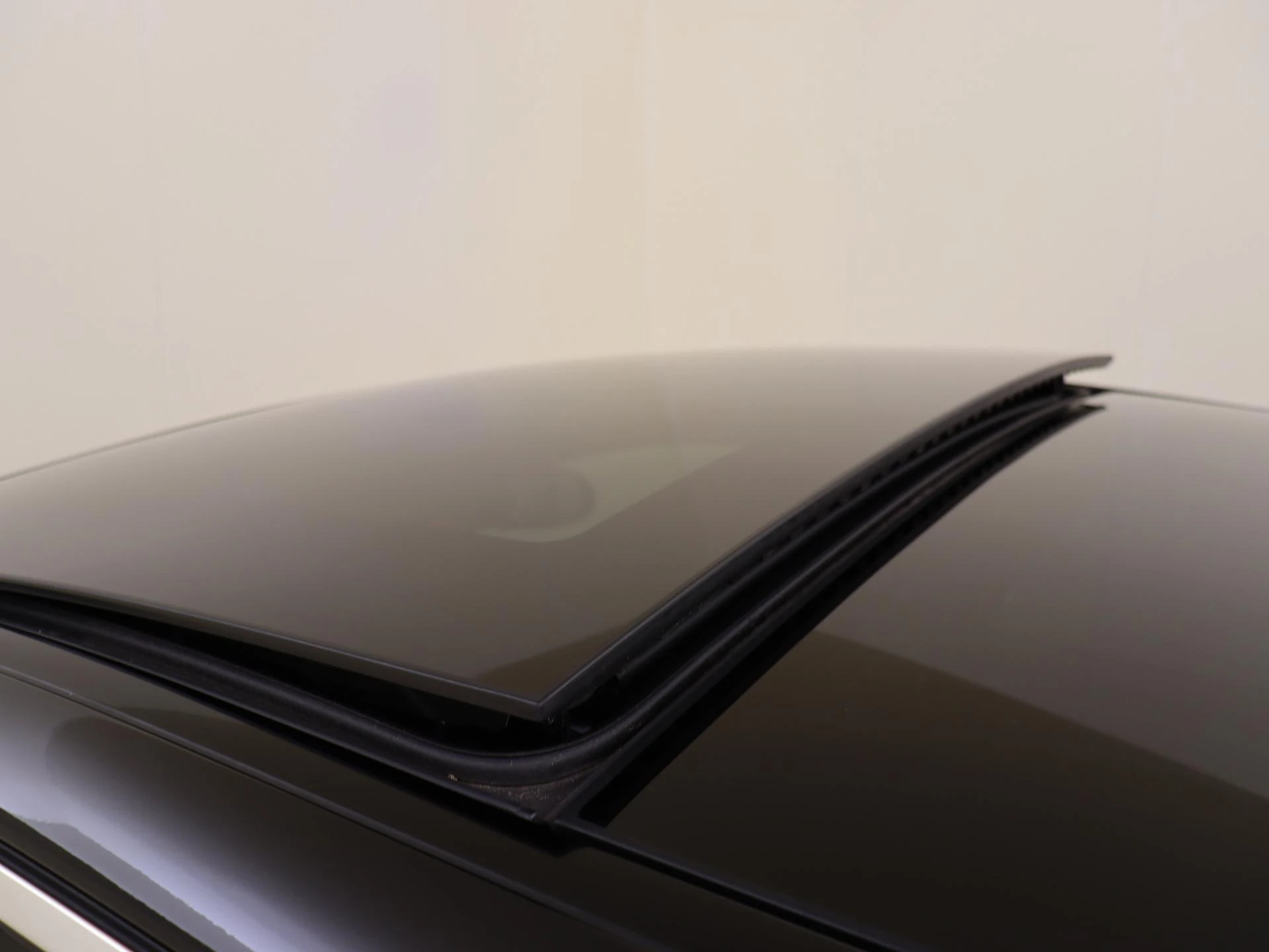 Mercedes-Benz-S-Klasse-image-27