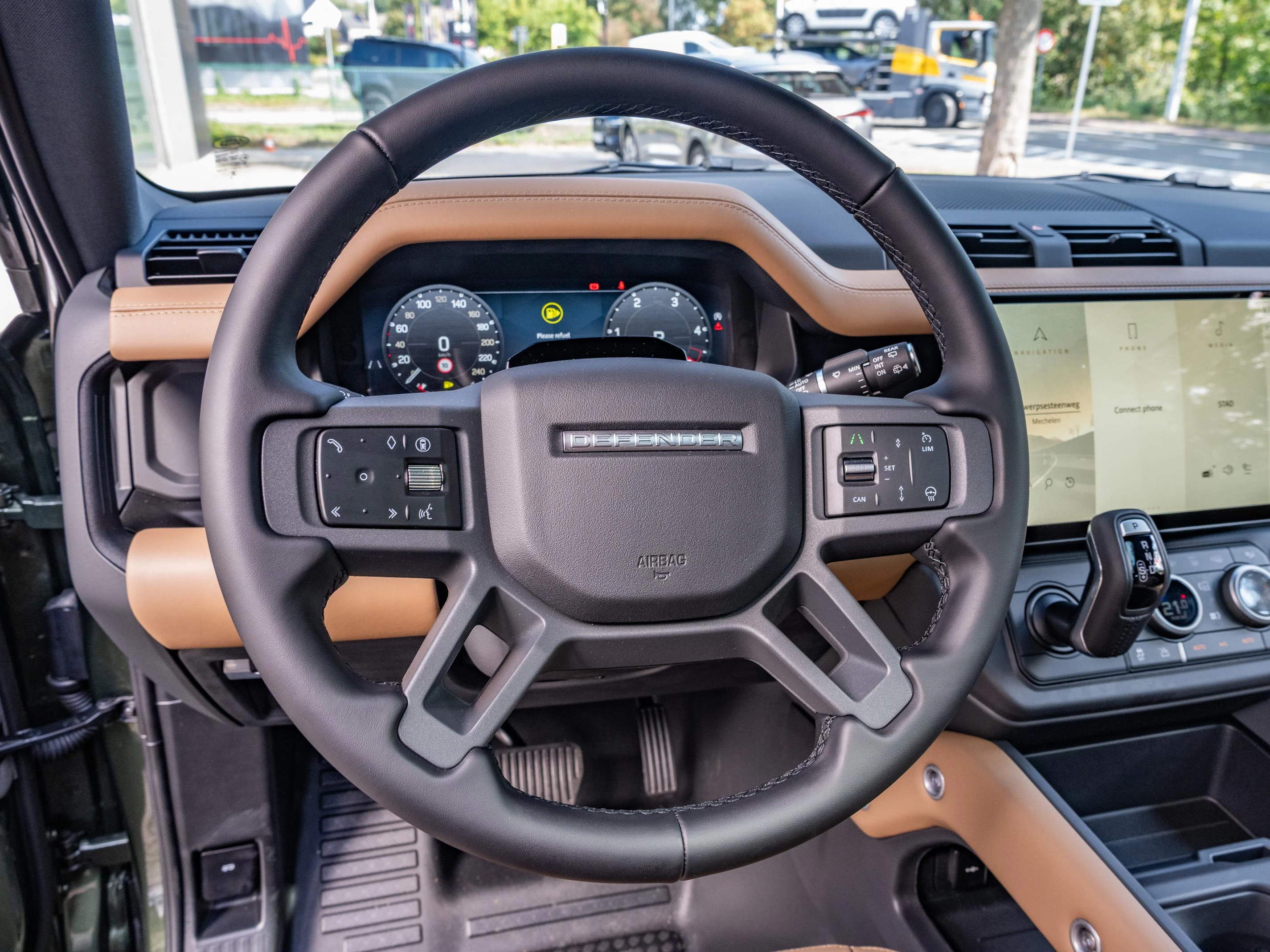 Land Rover-Defender-image-21