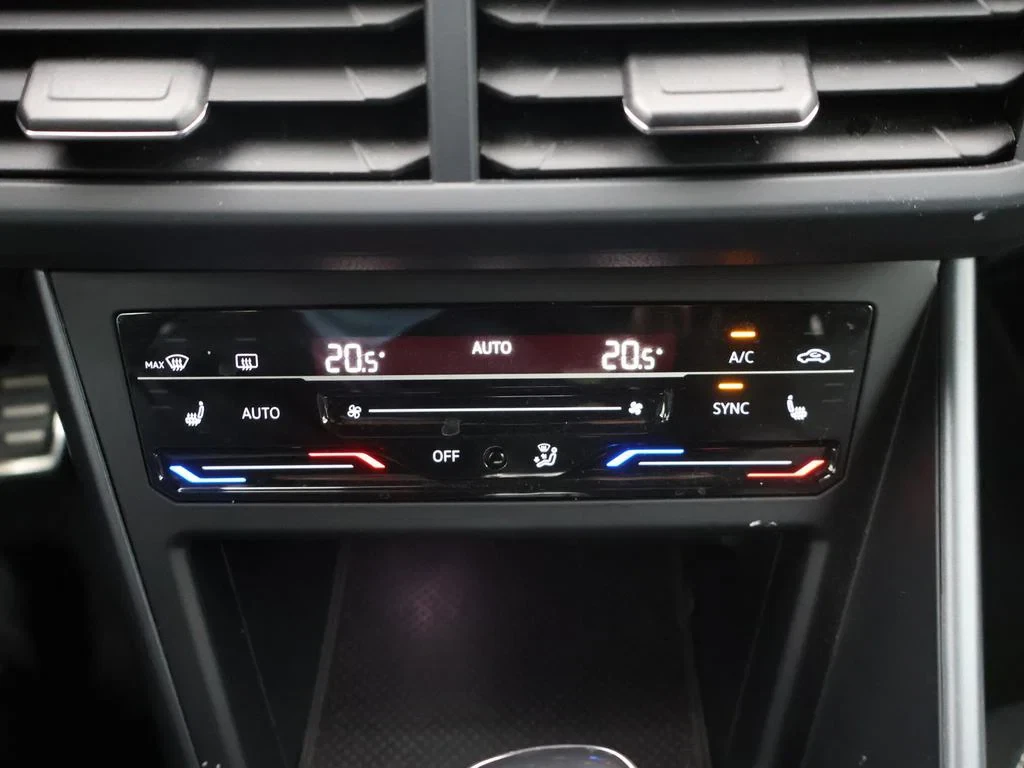 Volkswagen-Taigo-image-22