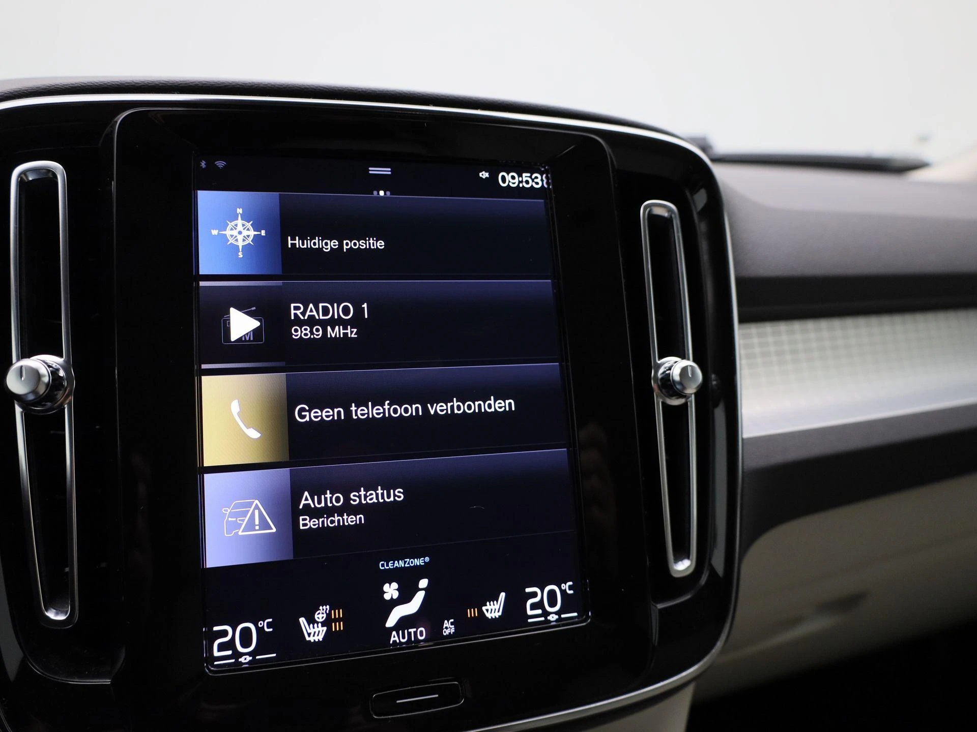 Volvo-XC40-image-18