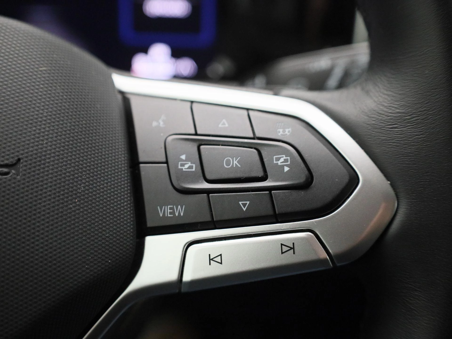 Volkswagen-Golf-image-26