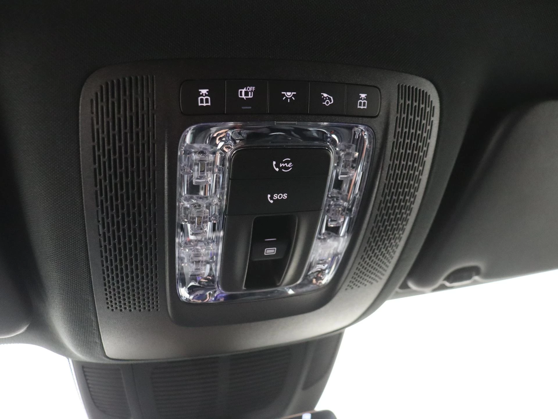 Mercedes-Benz-GLE-image-33