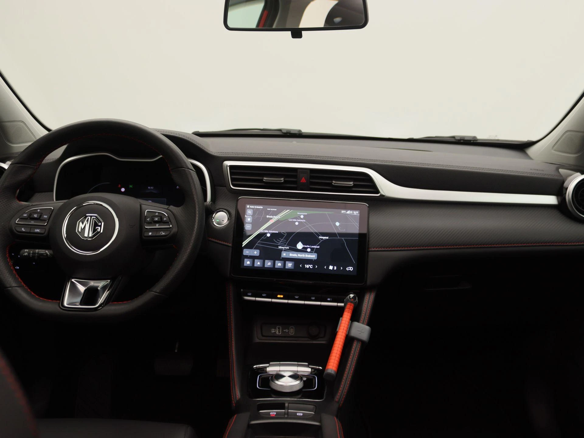 MG-ZS EV-image-6