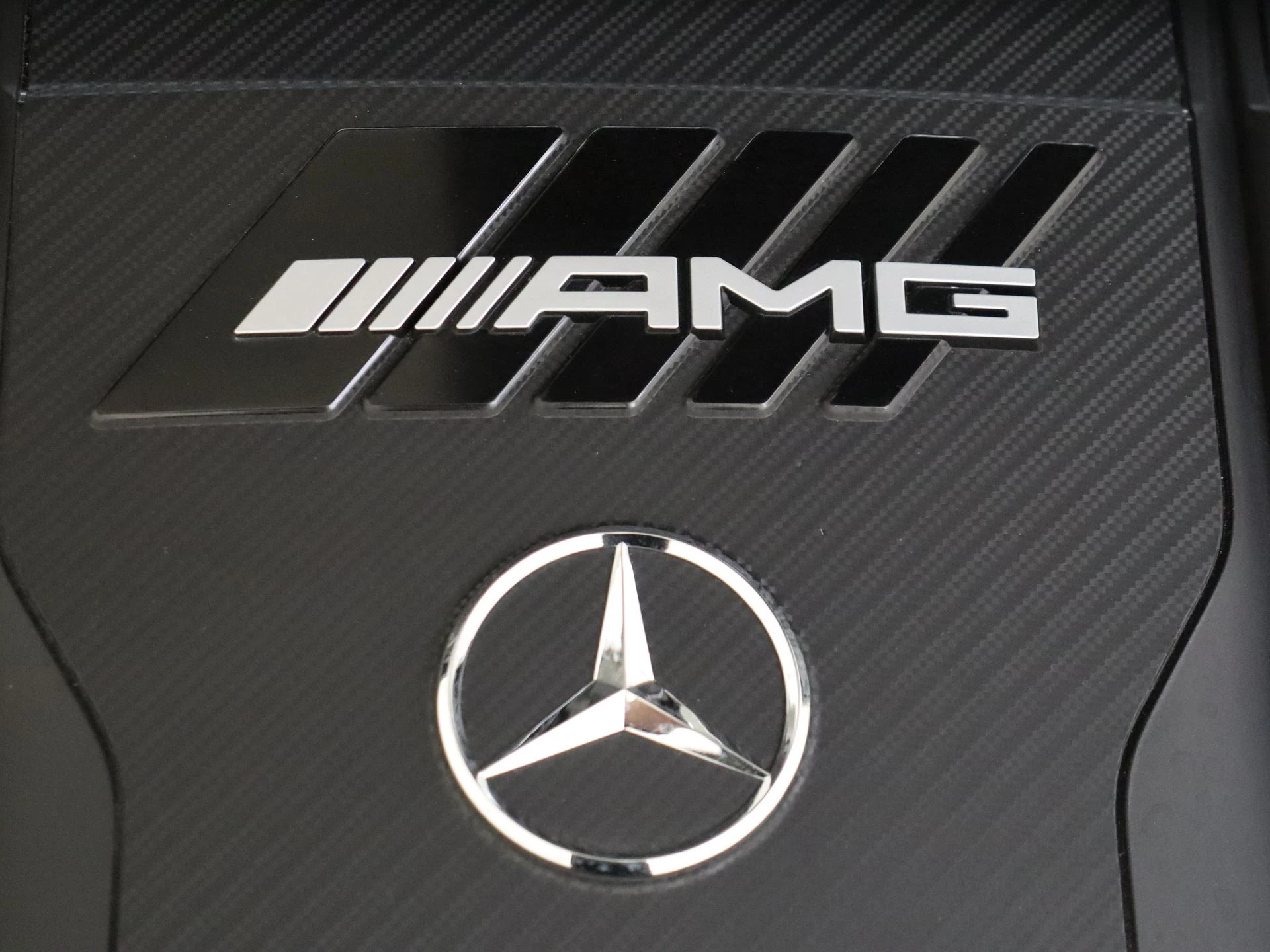 Mercedes-Benz-E-Klasse-image-9