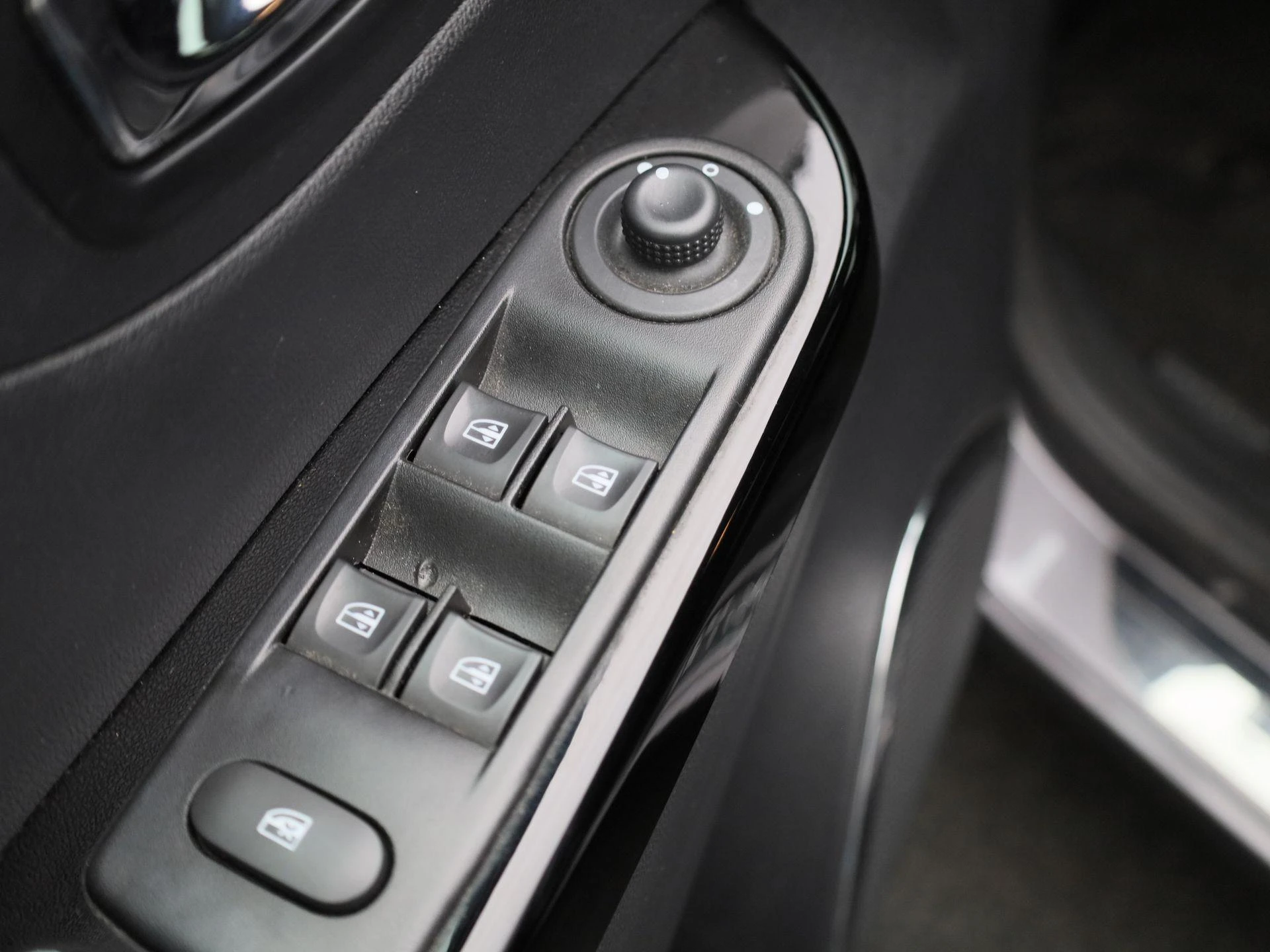 Renault-Captur-image-25
