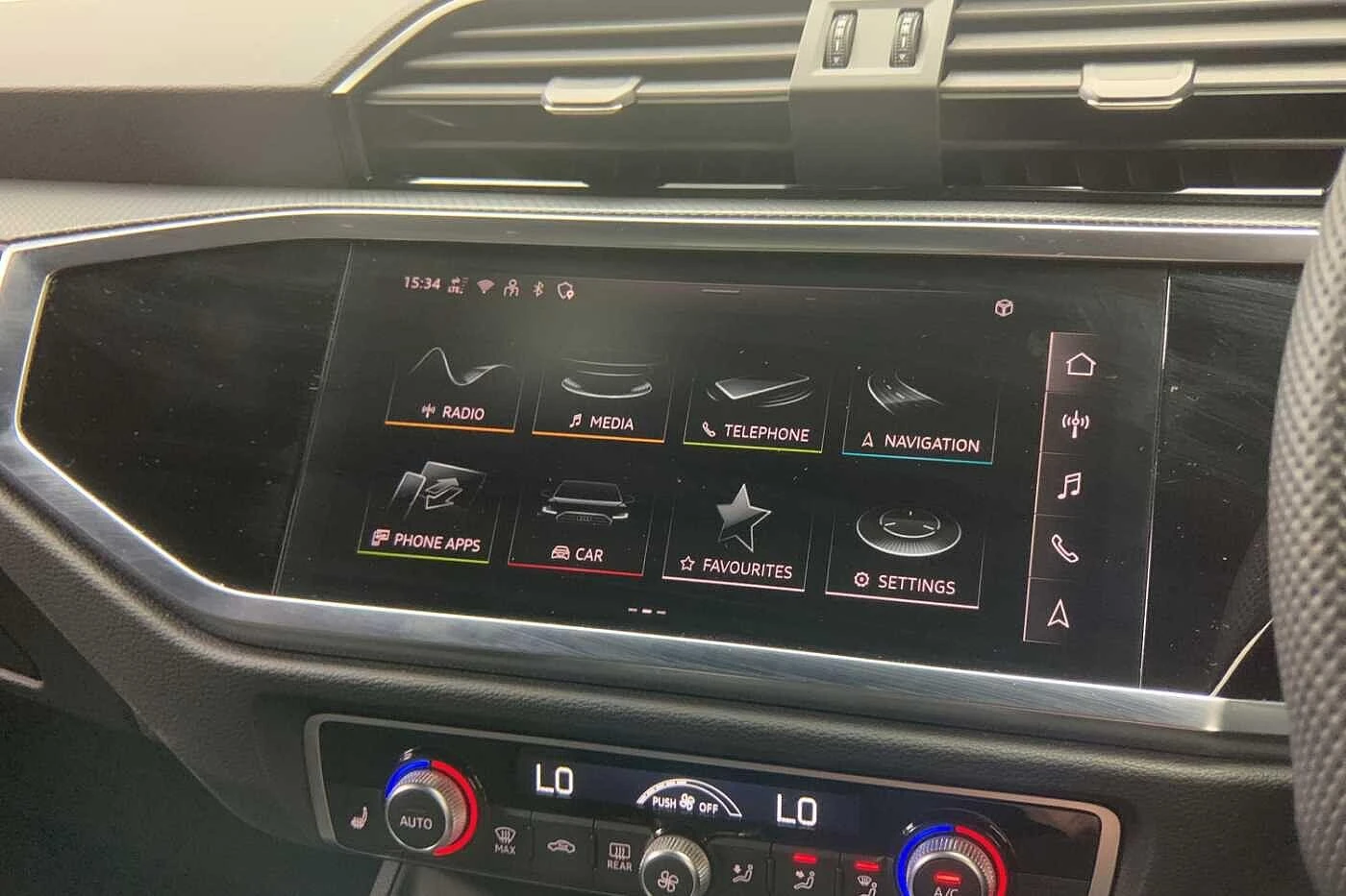 Audi-Q3-image-16
