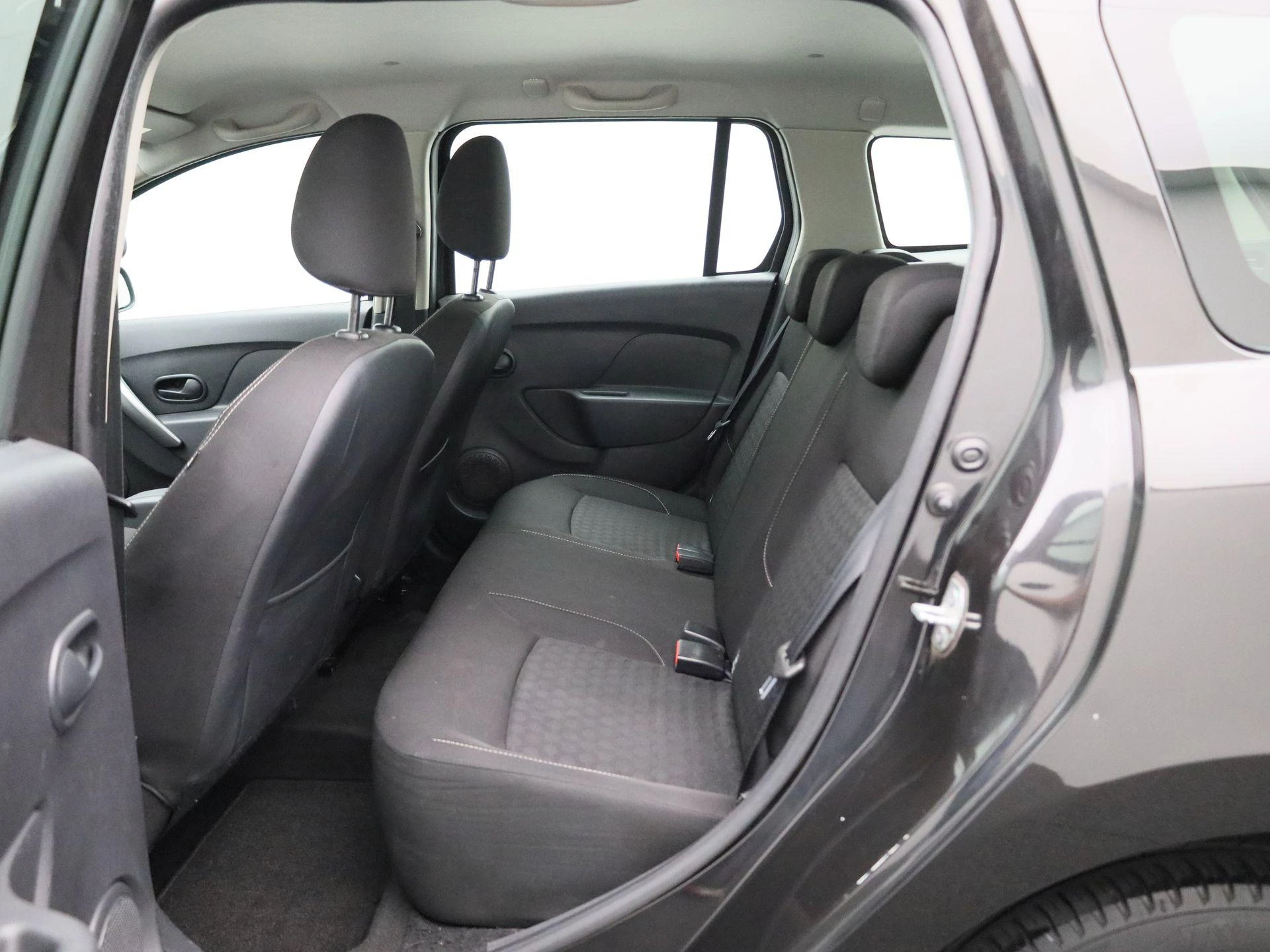 Dacia-Logan-image-10