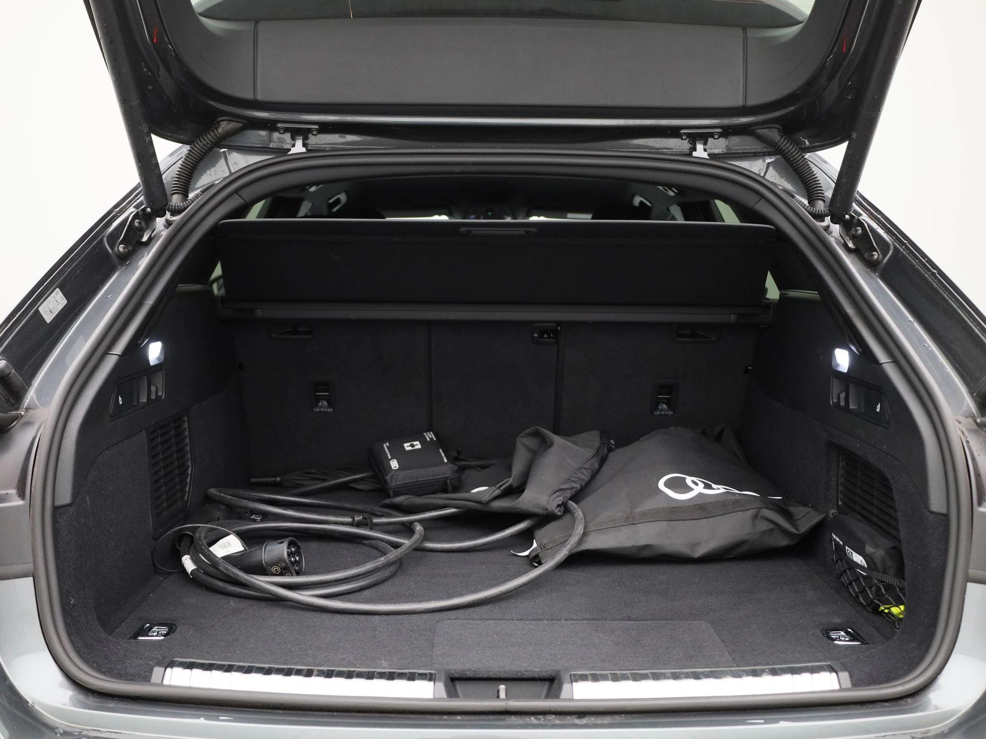 Audi A5 Avant 2.0 e-hybrid quattro S edition Competition