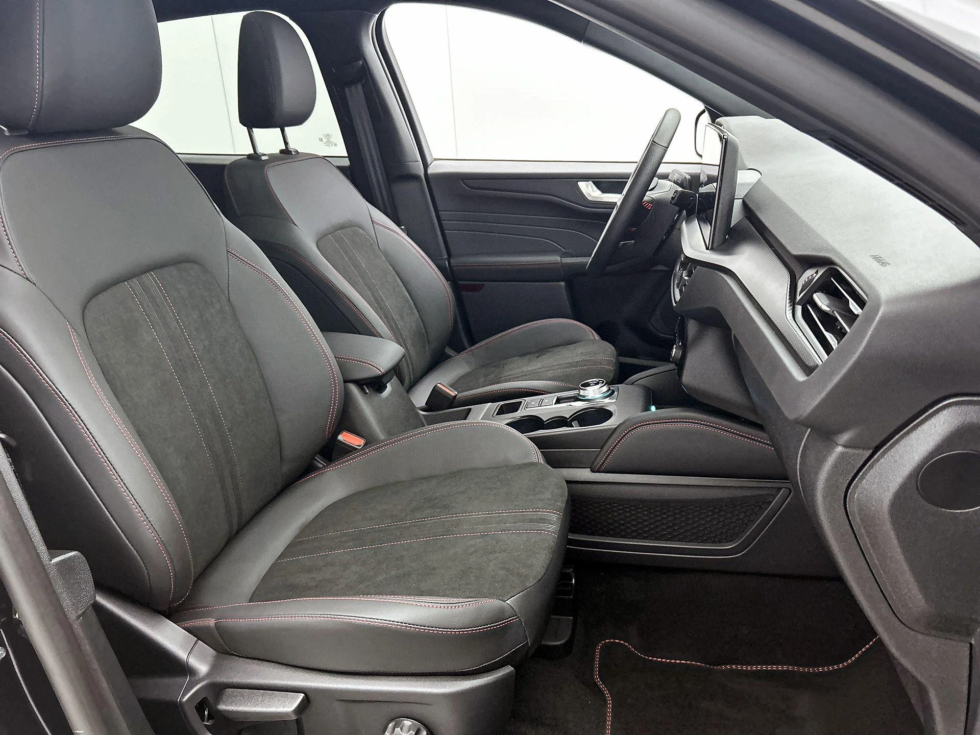 Ford-Kuga-image-45