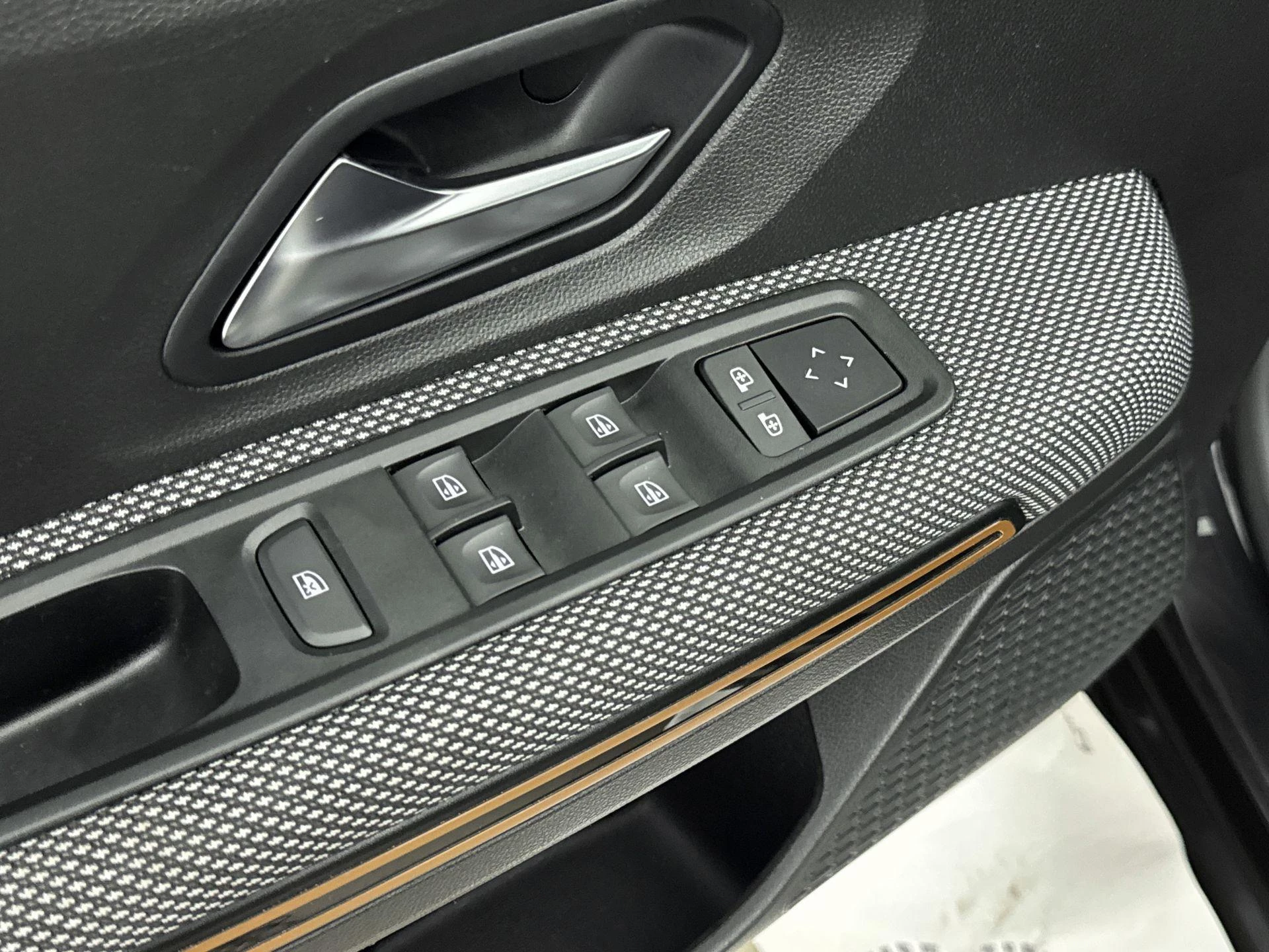 Dacia-Sandero Stepway-image-14