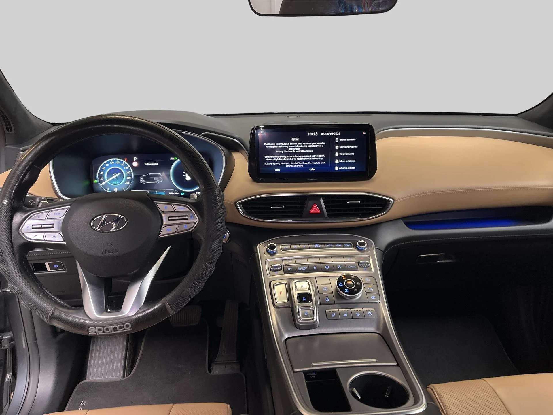 Hyundai-Santa Fe-image-12