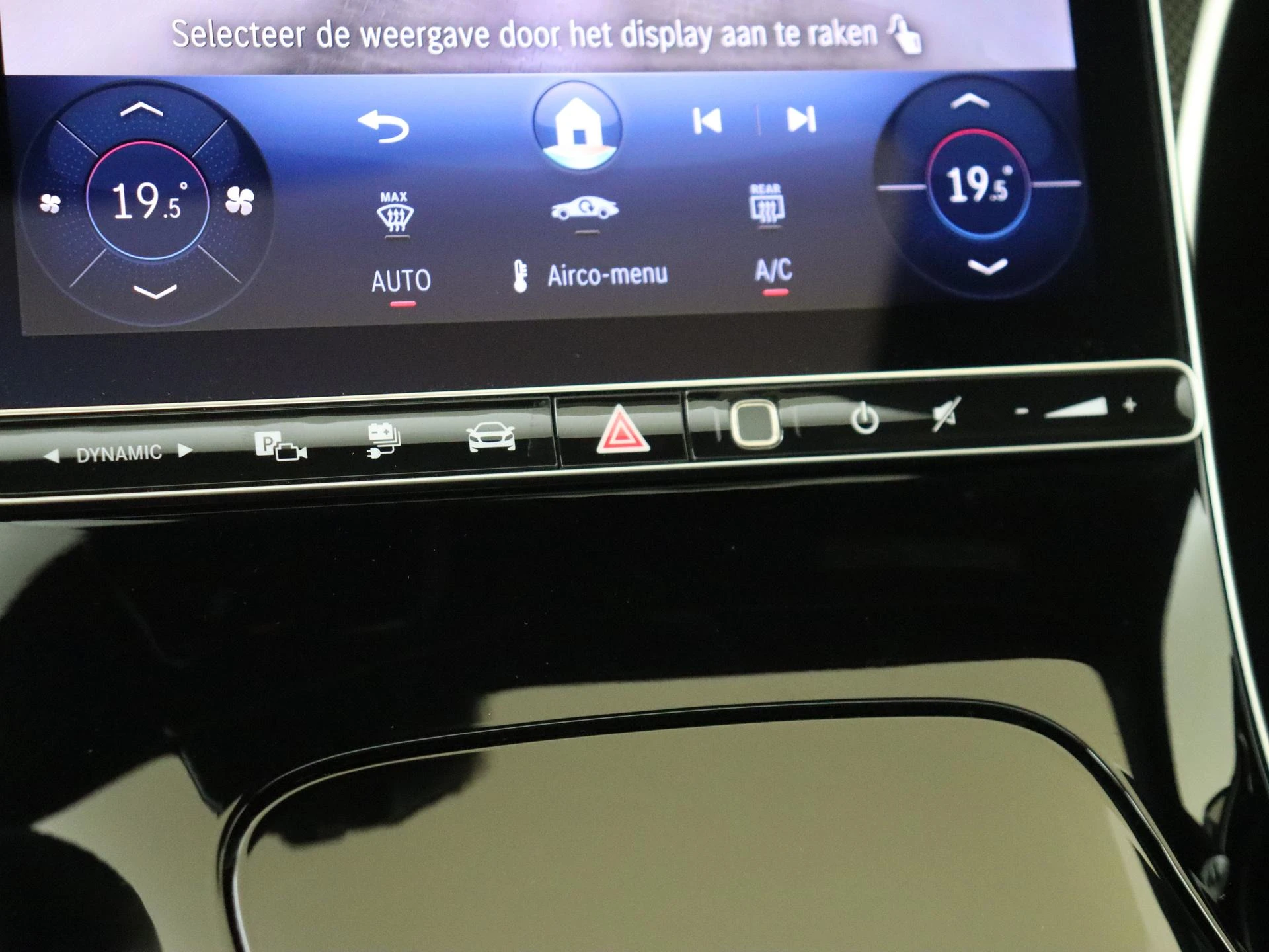 Mercedes-Benz-C-Klasse-image-19