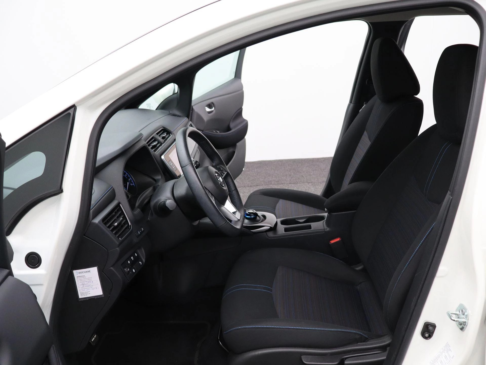 Nissan-Leaf-image-14