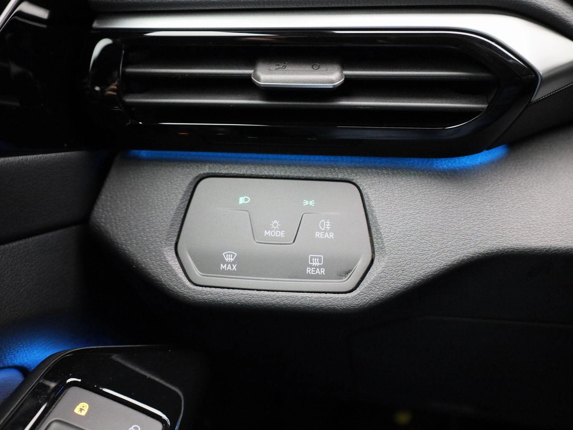 Volkswagen-ID.4-image-18