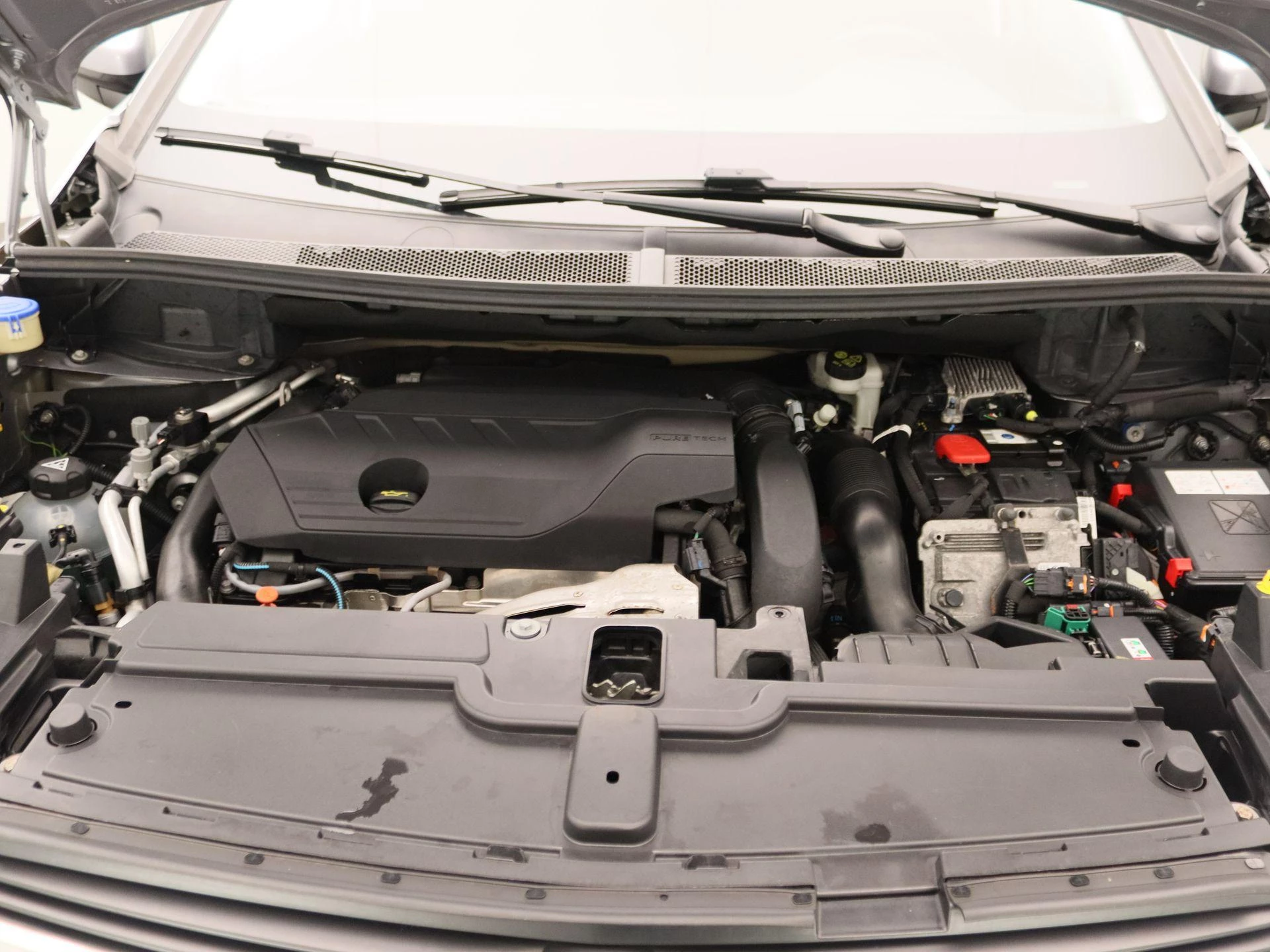 Opel Grandland X 1.6 Turbo Hybrid Elegance