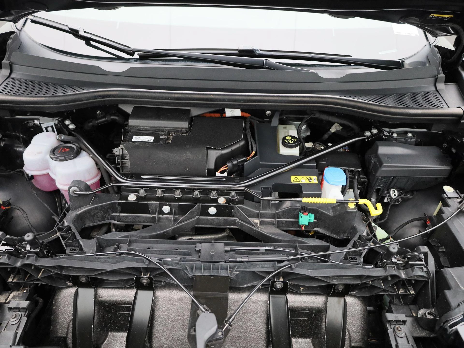Audi-Q4 e-tron-image-40