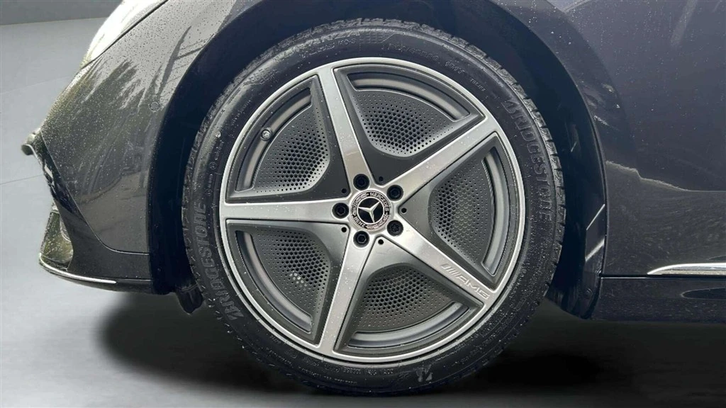 Mercedes-Benz-EQE-image-8