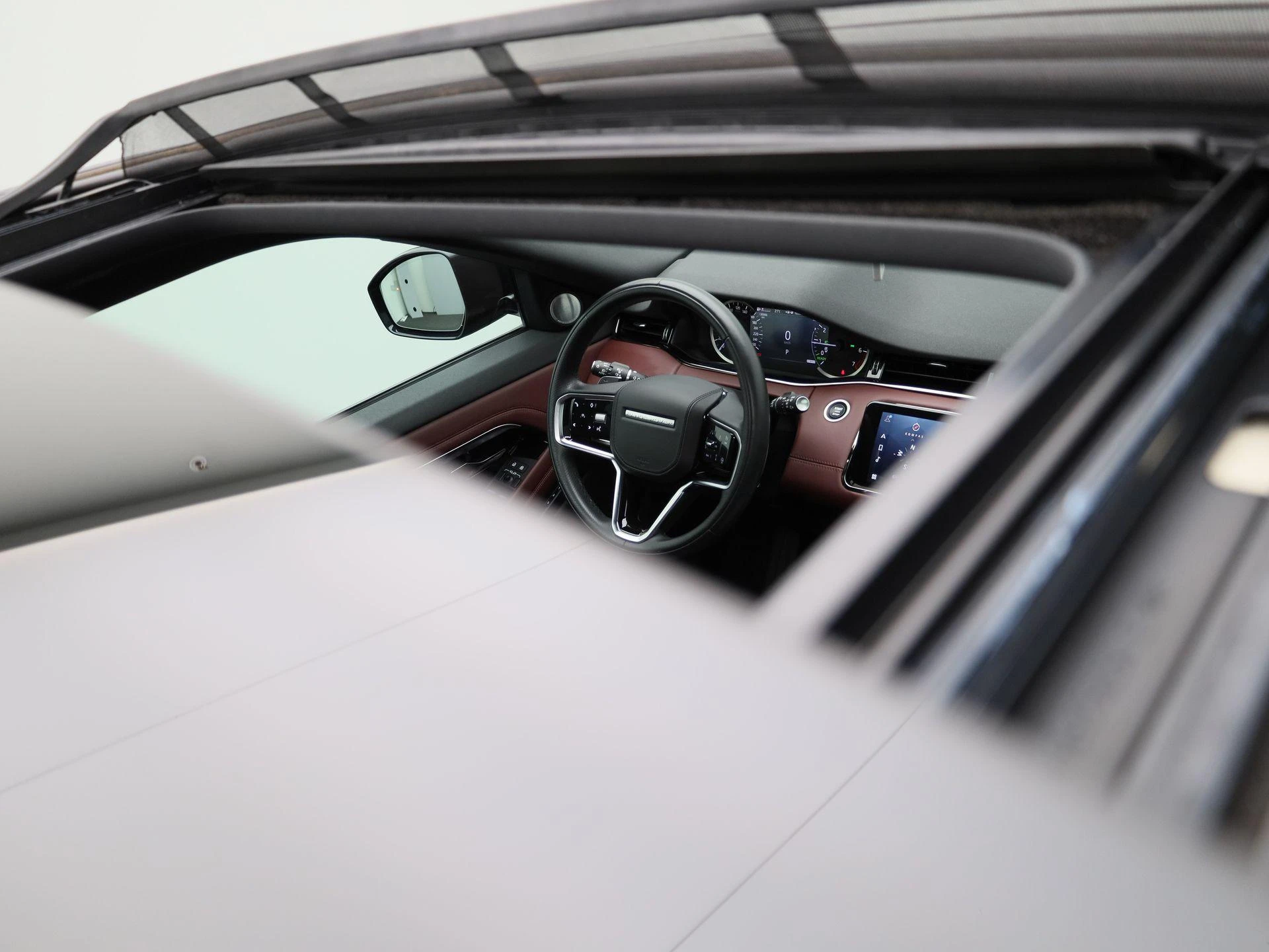 Land Rover-Range Rover Evoque-image-45