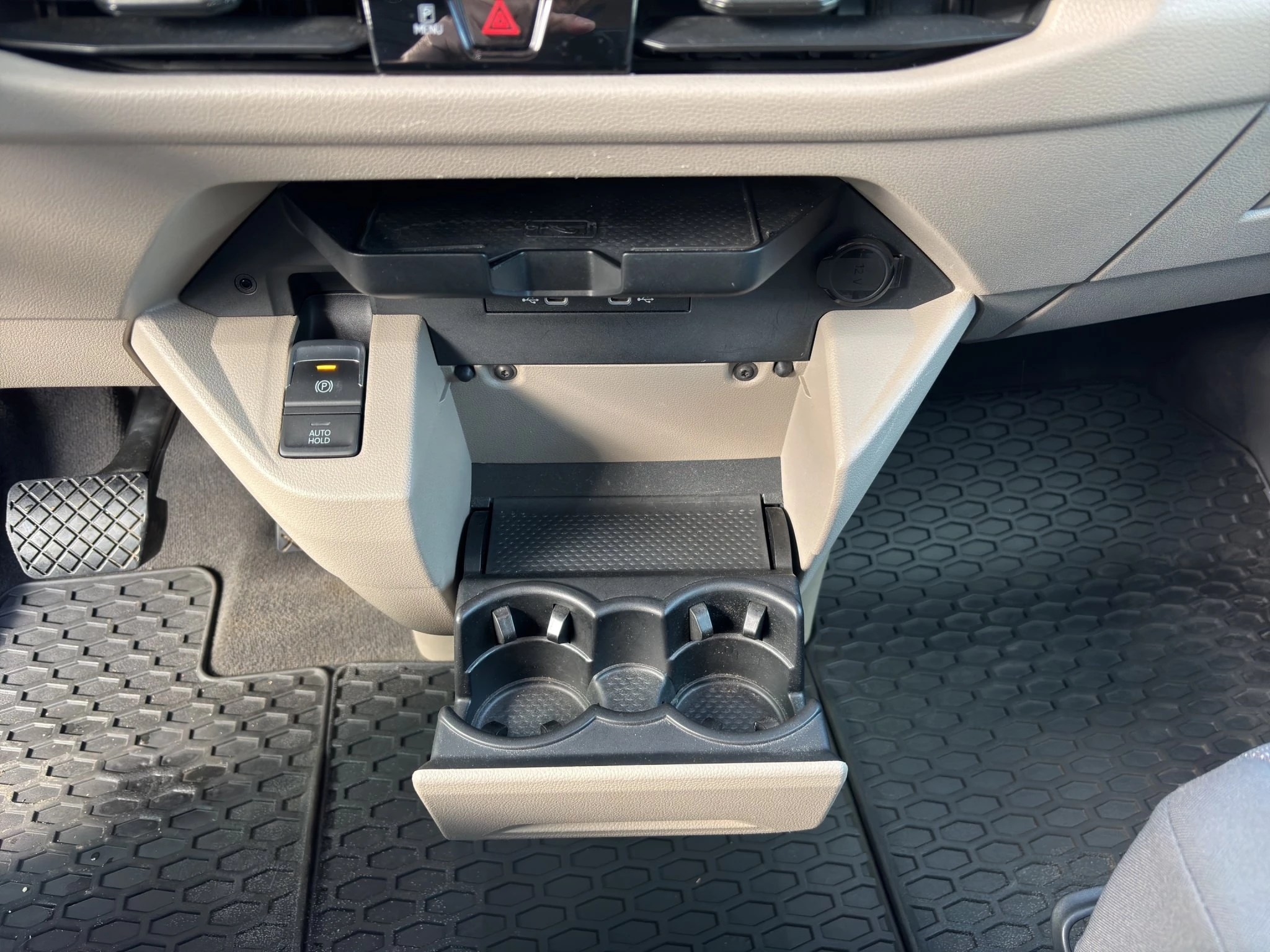 Volkswagen Multivan T7 2.0 TDI GJR*NAVI*KLIMA*LMF*LED* PDC*7-SITZER