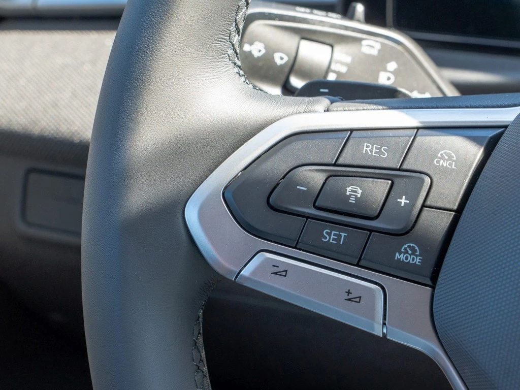 Volkswagen-T-Roc-image-16