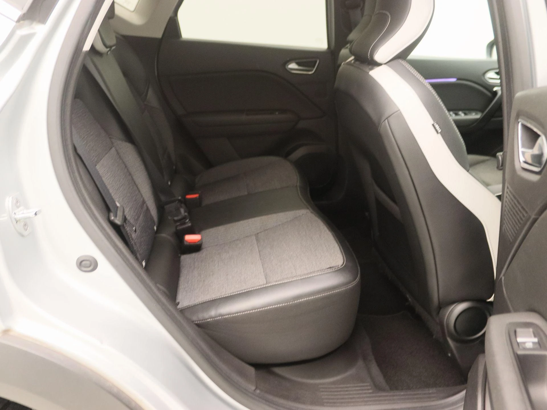 Renault-Captur-image-23