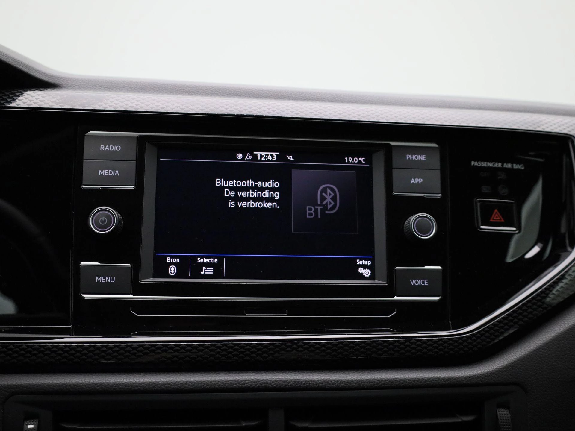 Volkswagen-Polo-image-20