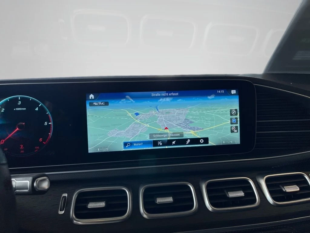 Mercedes-Benz-GLE 350 d-image-6