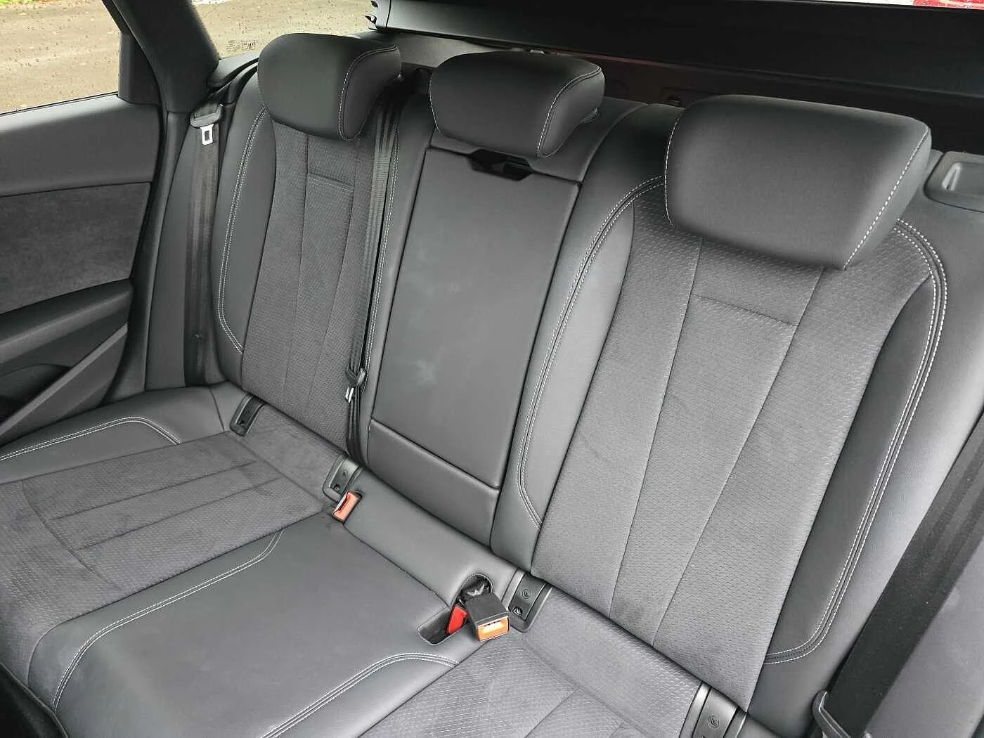 Audi-A4-image-45