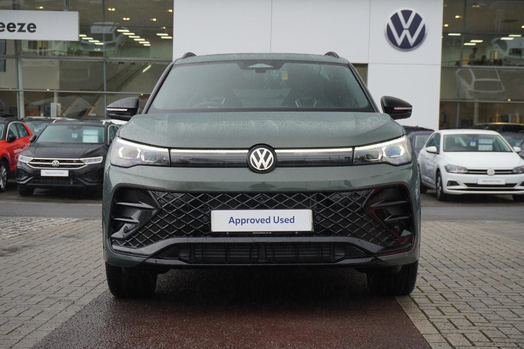 Volkswagen-Tiguan-image-6