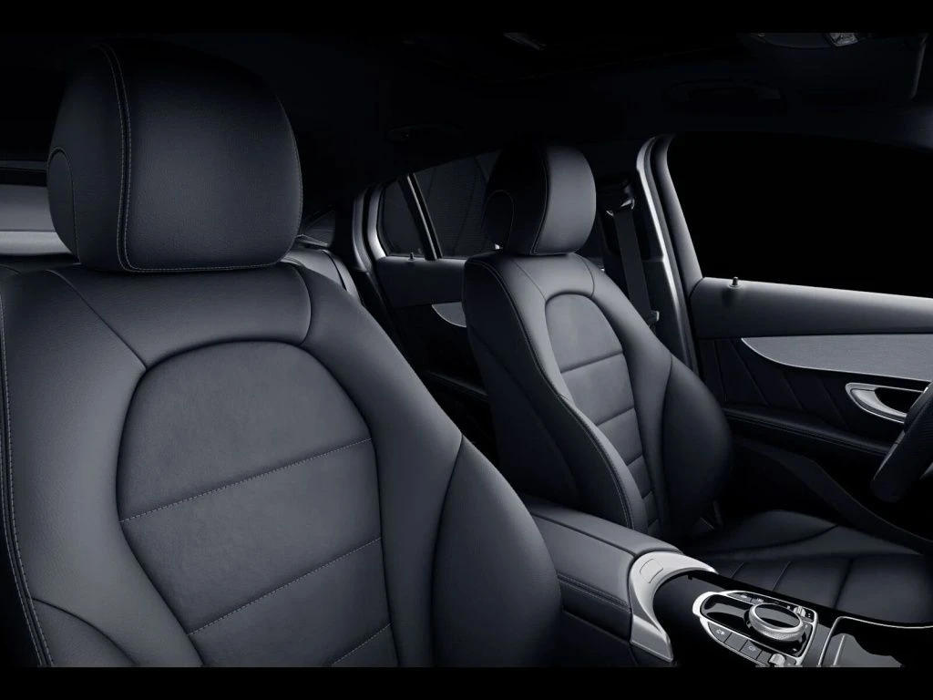 Mercedes-Benz-GLC 220 d-image-9