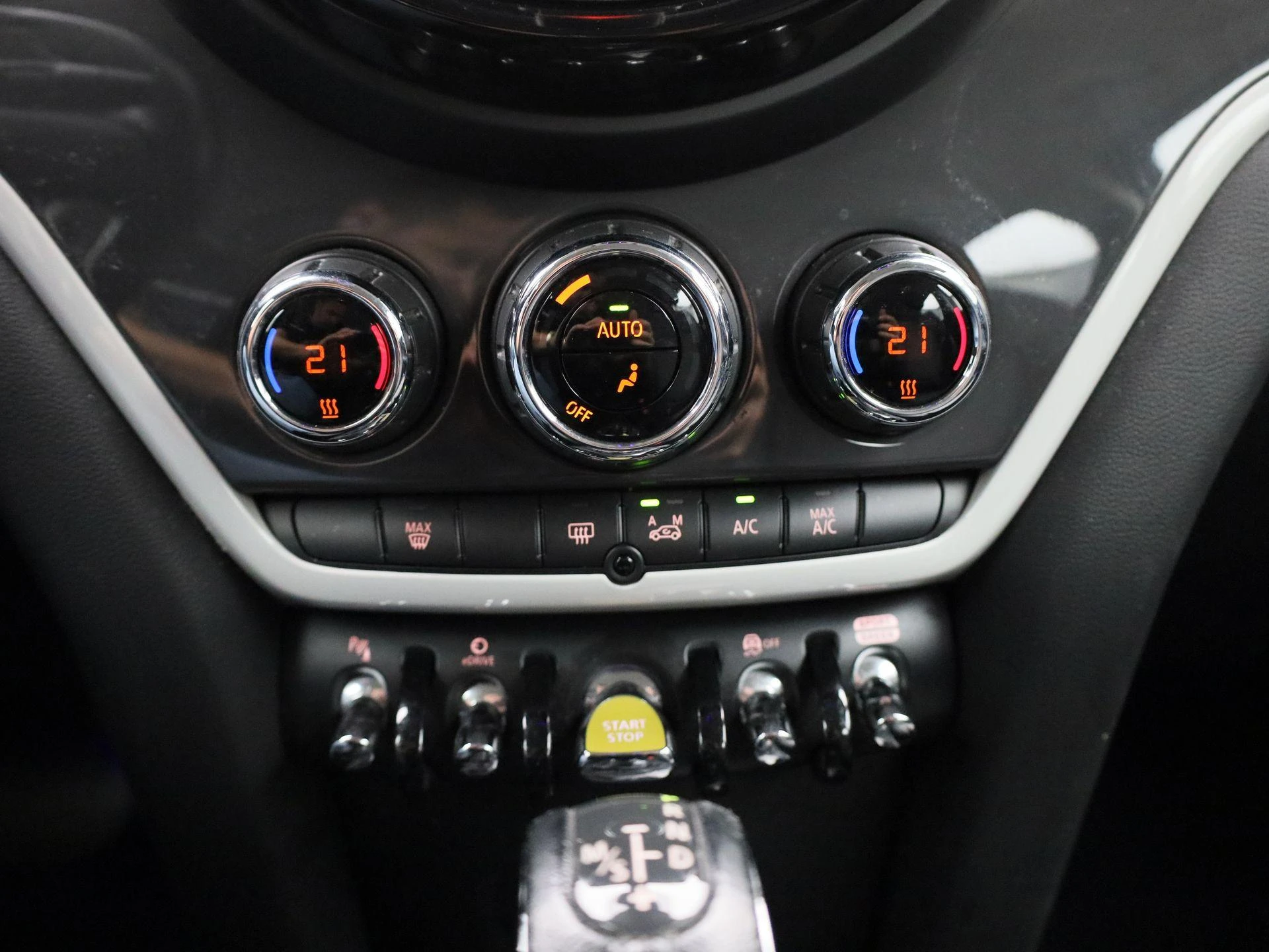 MINI-Countryman-image-16