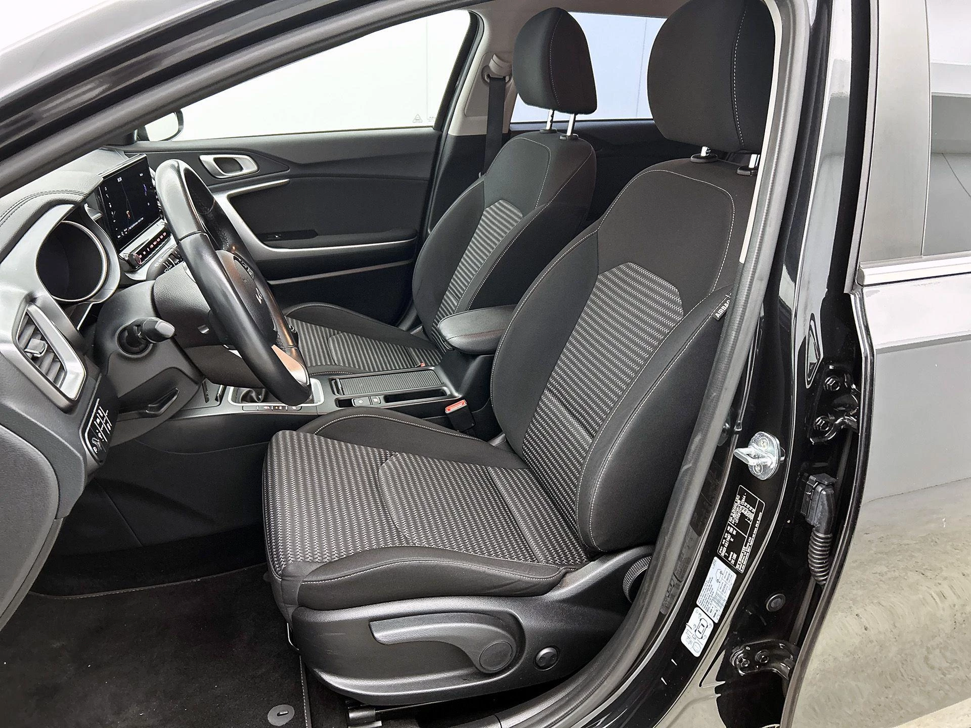 Kia-Ceed Sportswagon-image-36