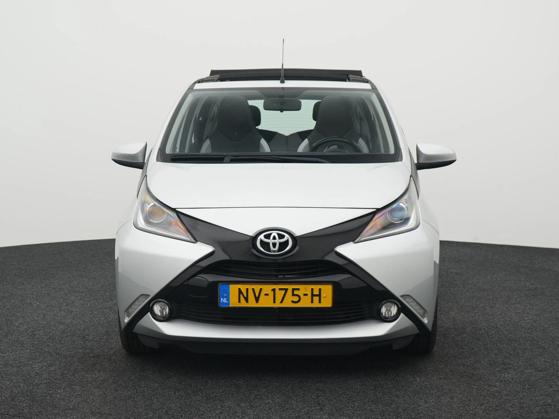 Toyota Aygo 1.0 VVT-i x-wave