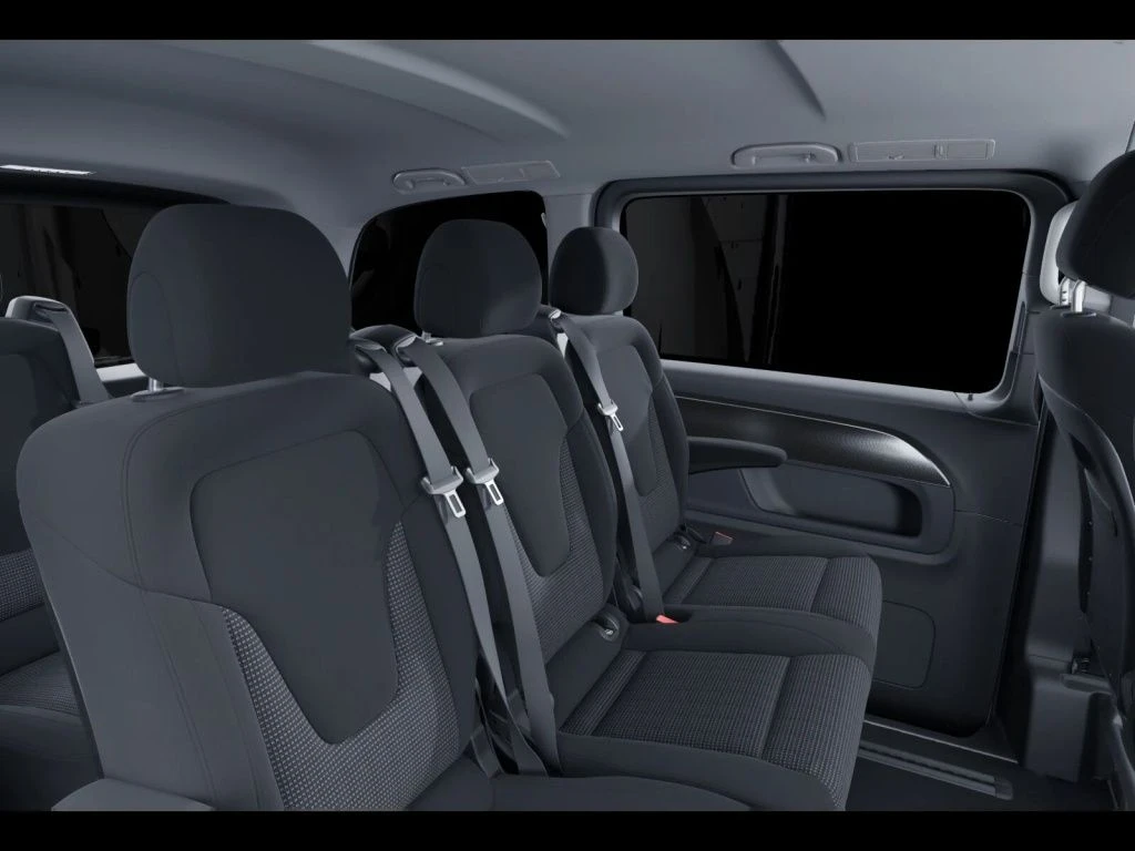 Mercedes-Benz-V-Klasse 220-image-10