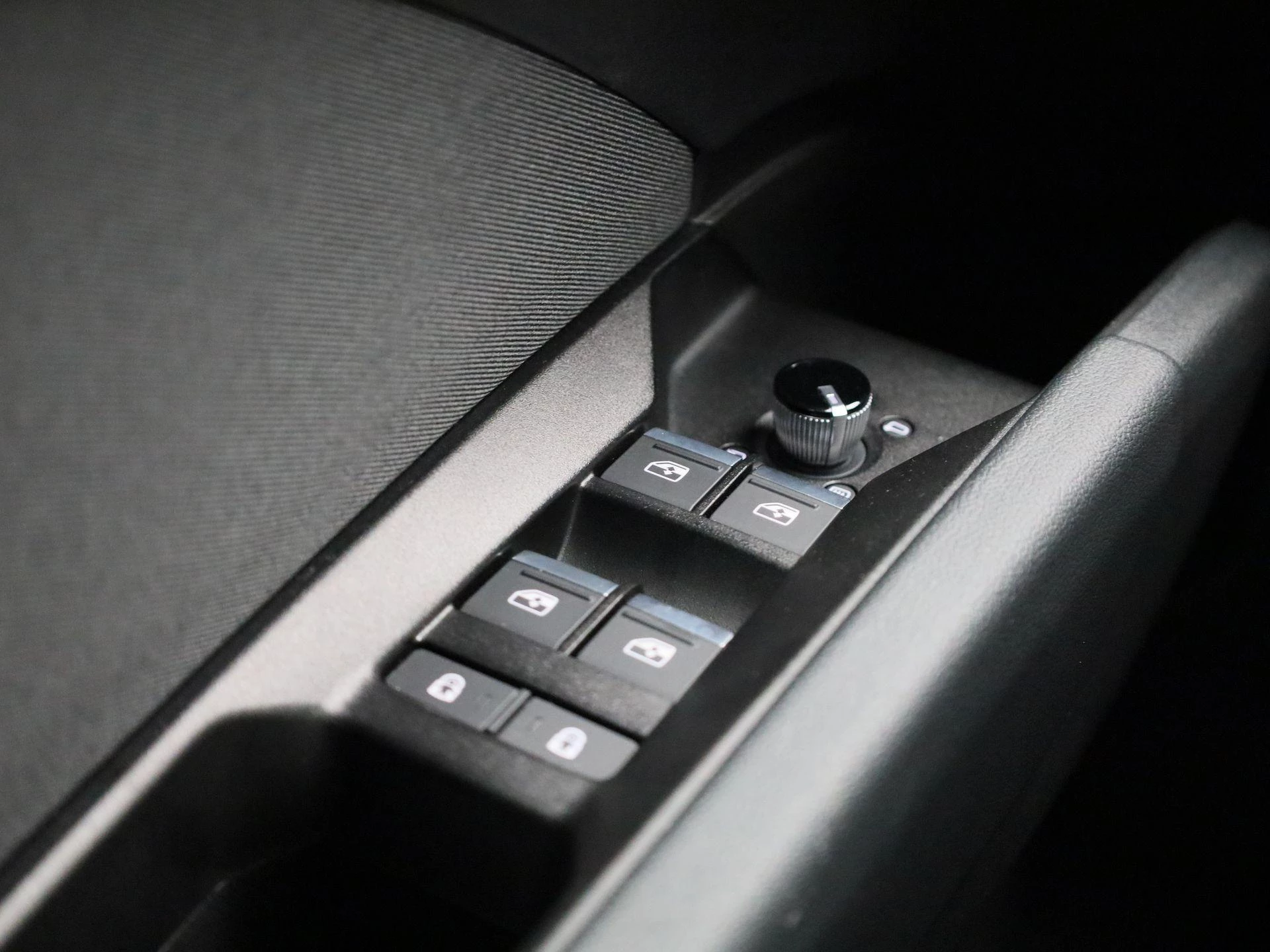 Audi-Q4 e-tron-image-35