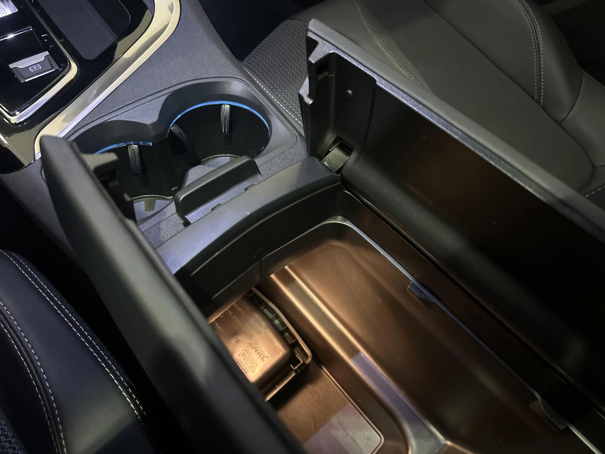 Peugeot 3008 1.6 HYbrid 225 GT
