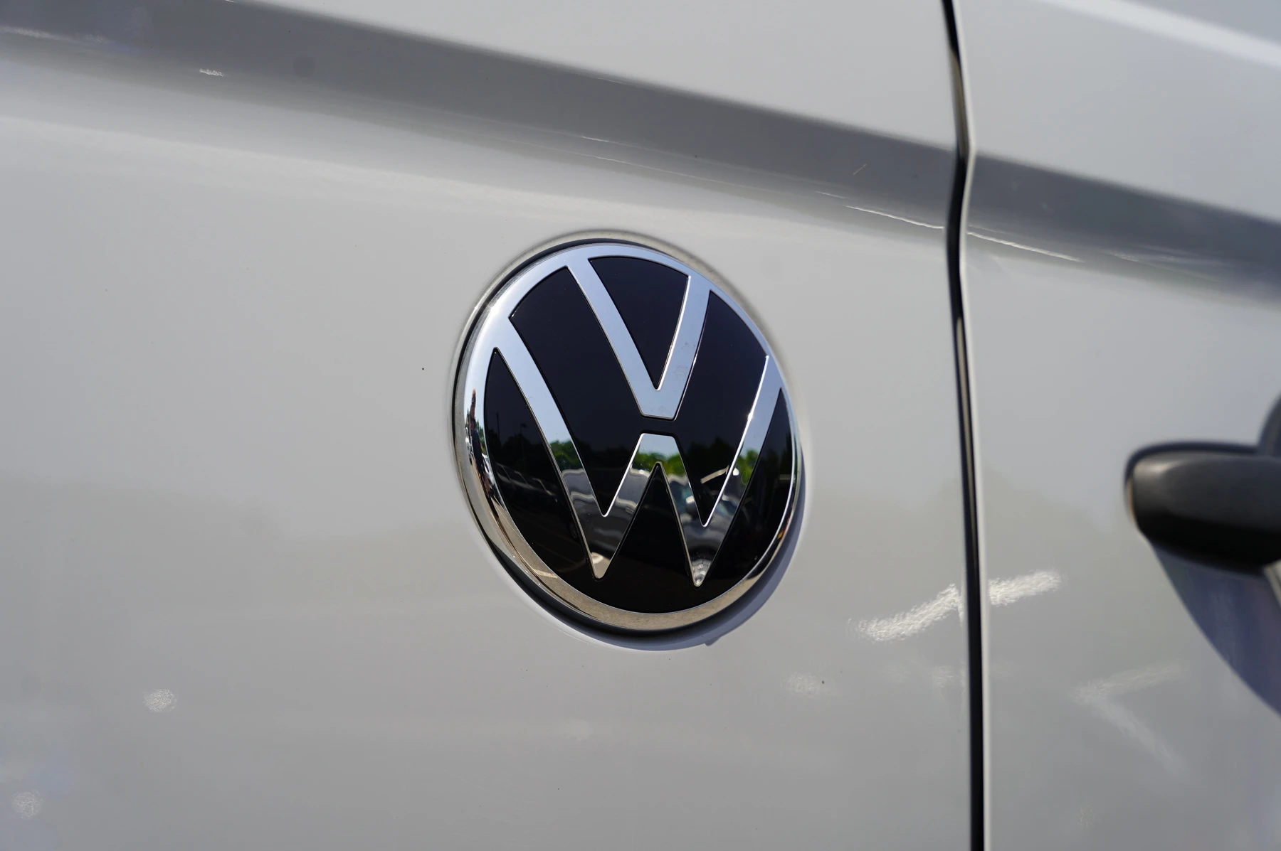 Volkswagen-Transporter-image-34